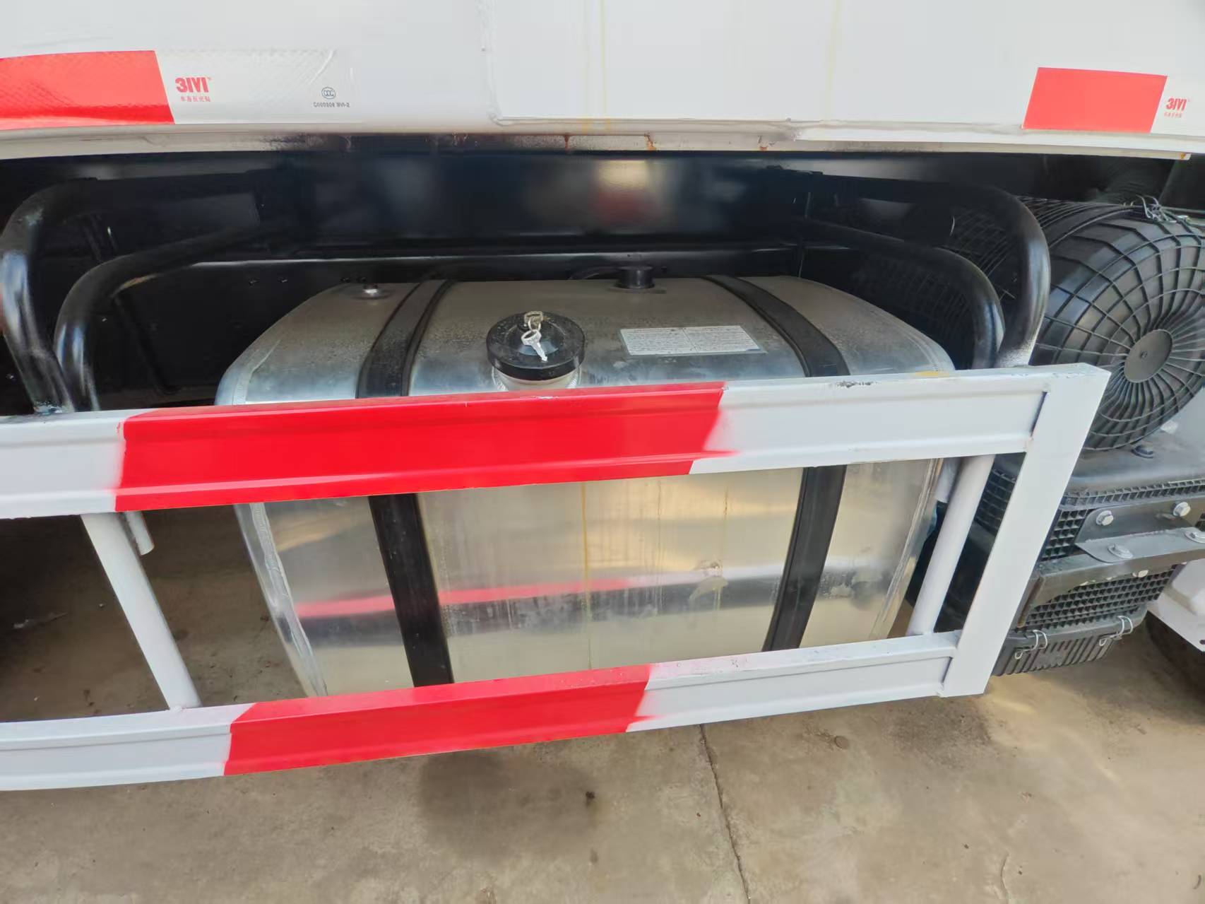 SHACMAN F3000 6x4