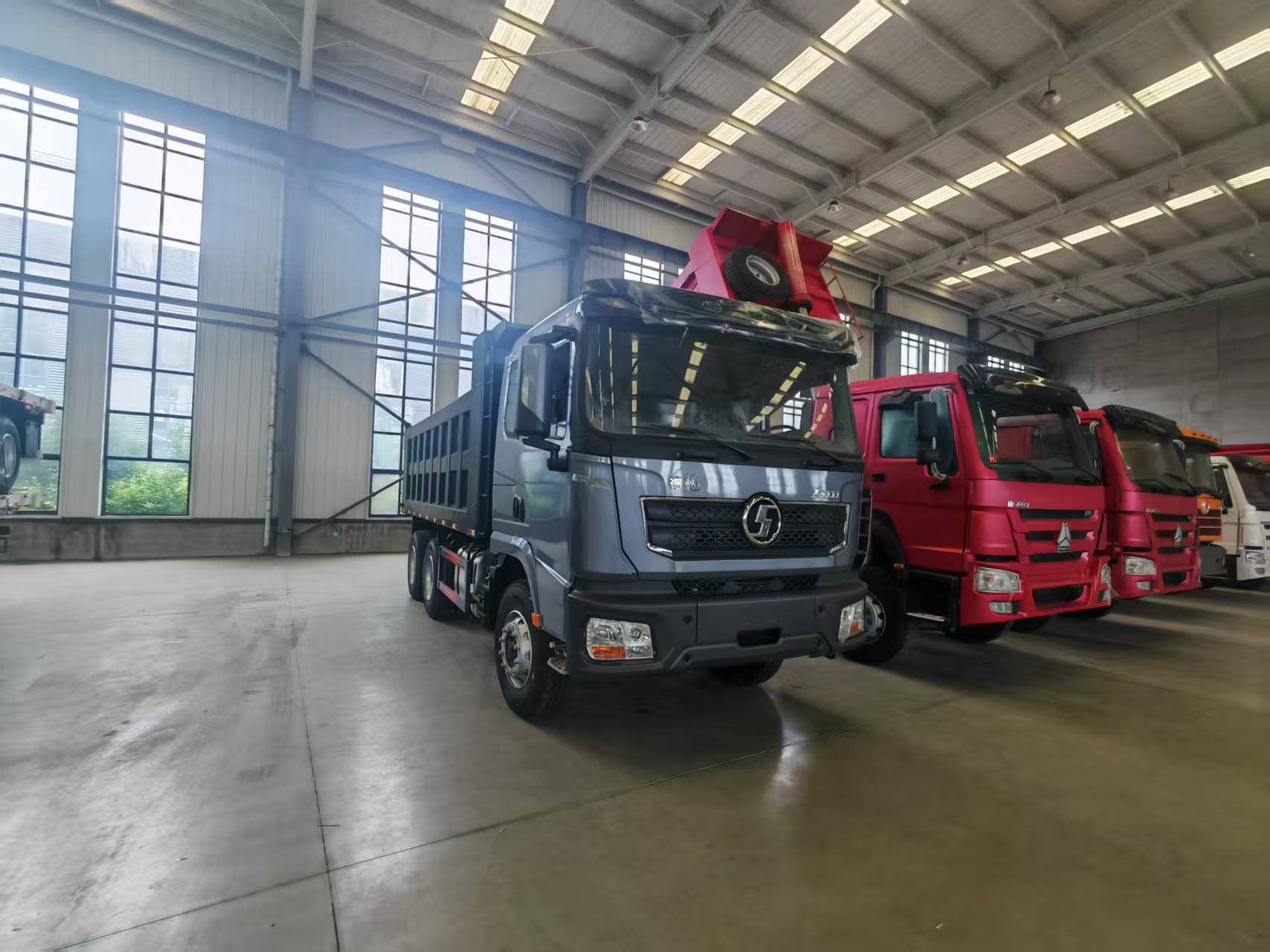 SHACMAN Delong X3000 Dump Truck