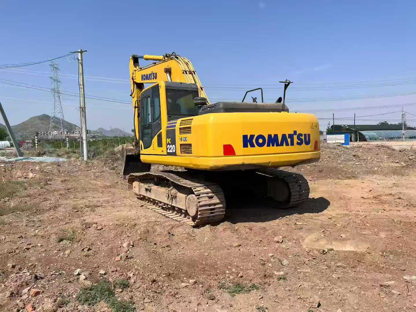 Komatsu PC220 - 8M0