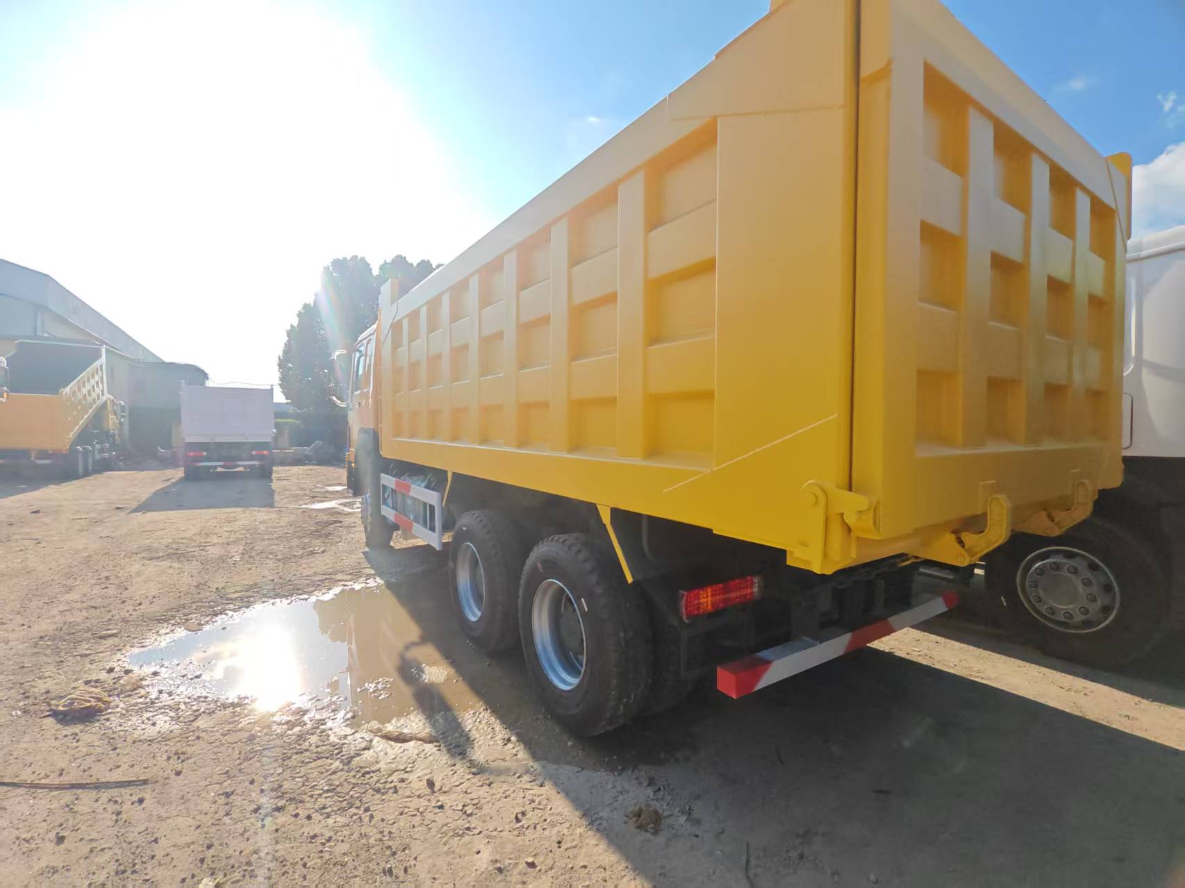 second hand dump truck