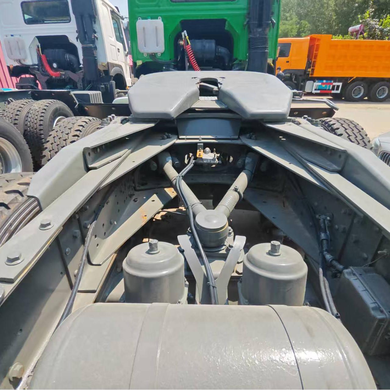 howo tractor truck