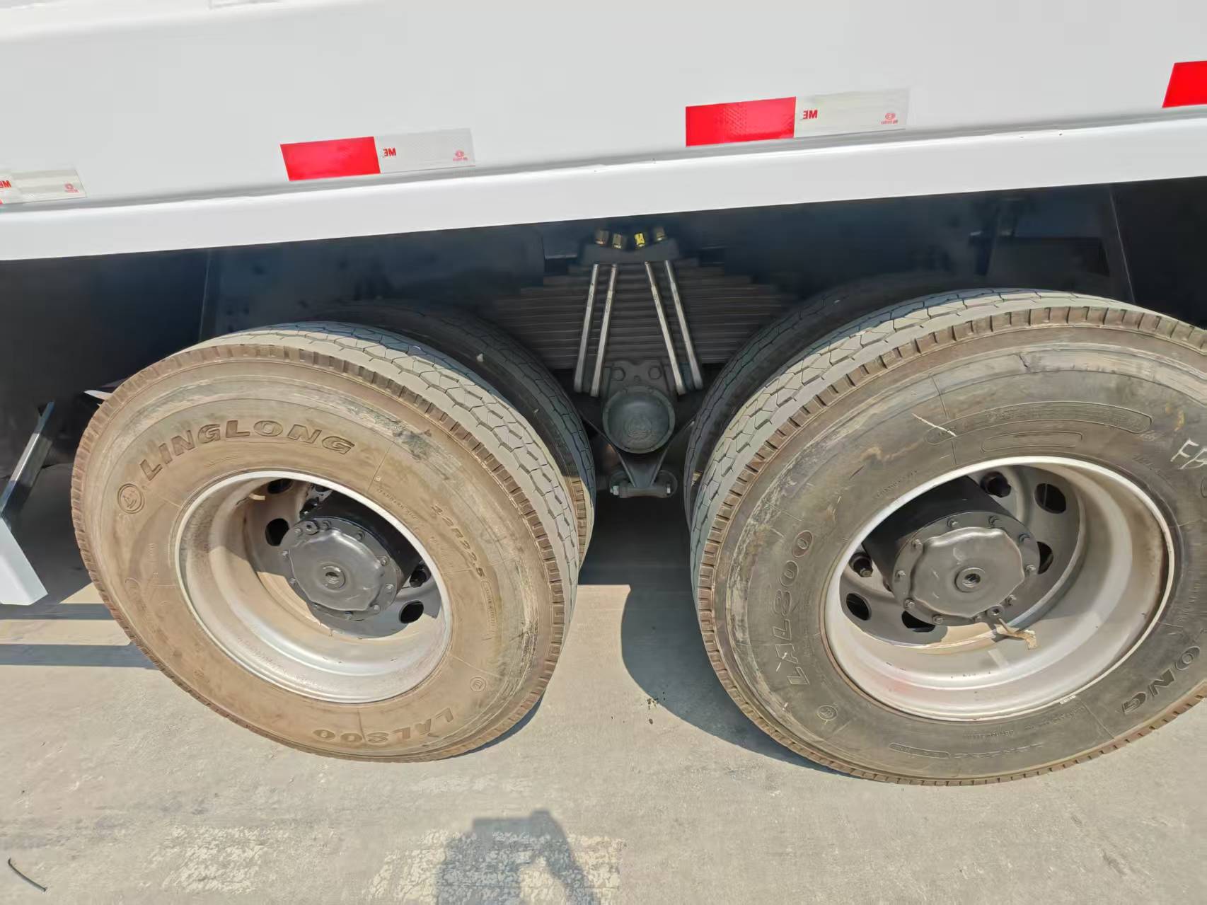 secondhand dump truck
