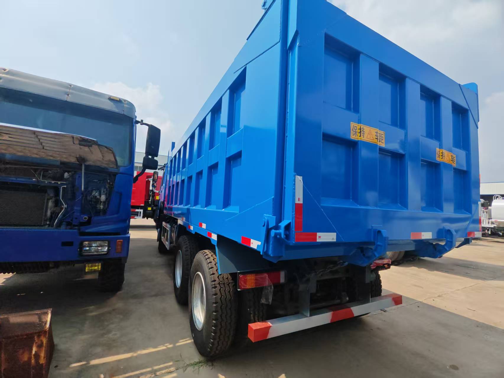 used dump truck