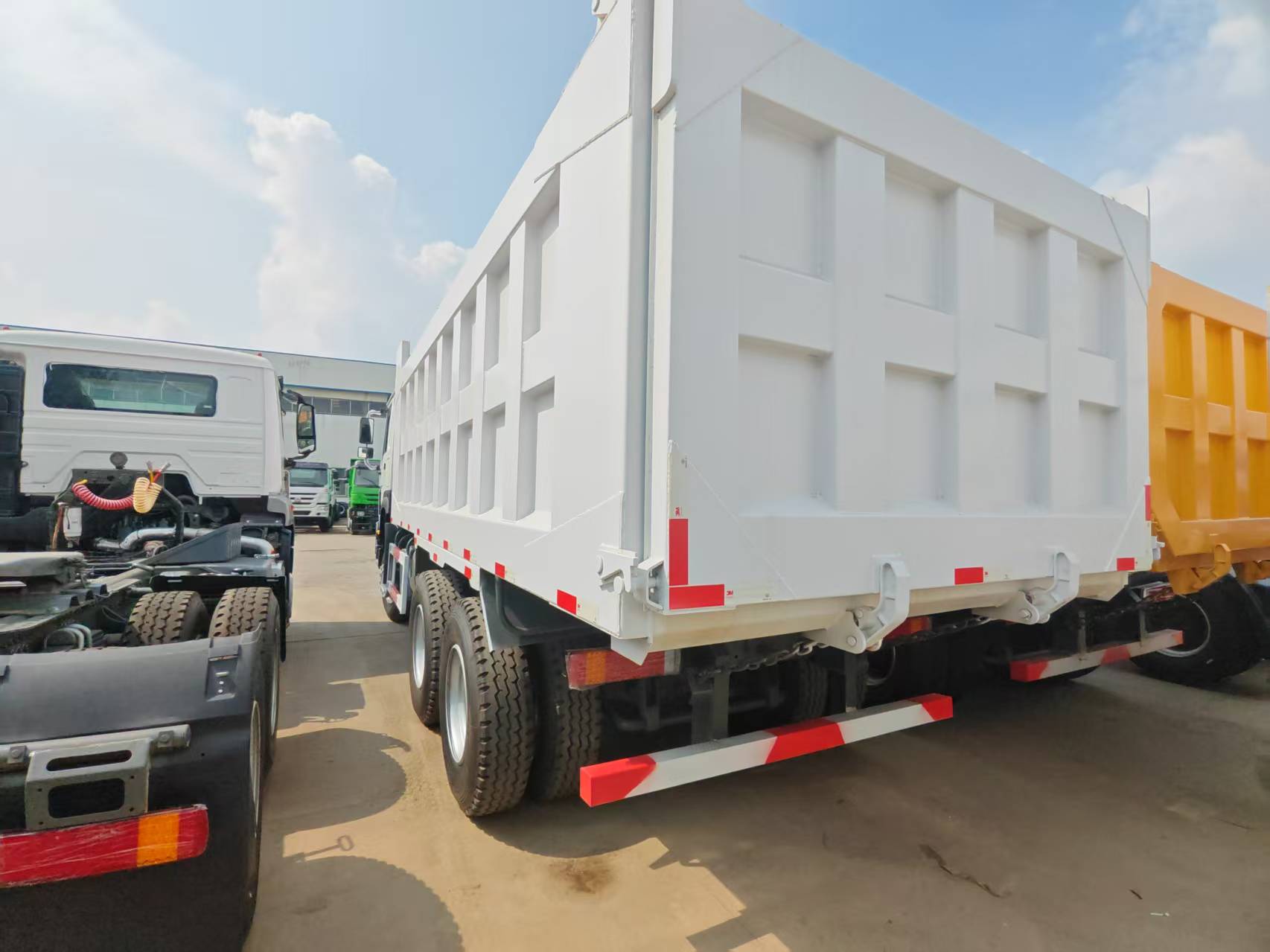 35 ton dump truck