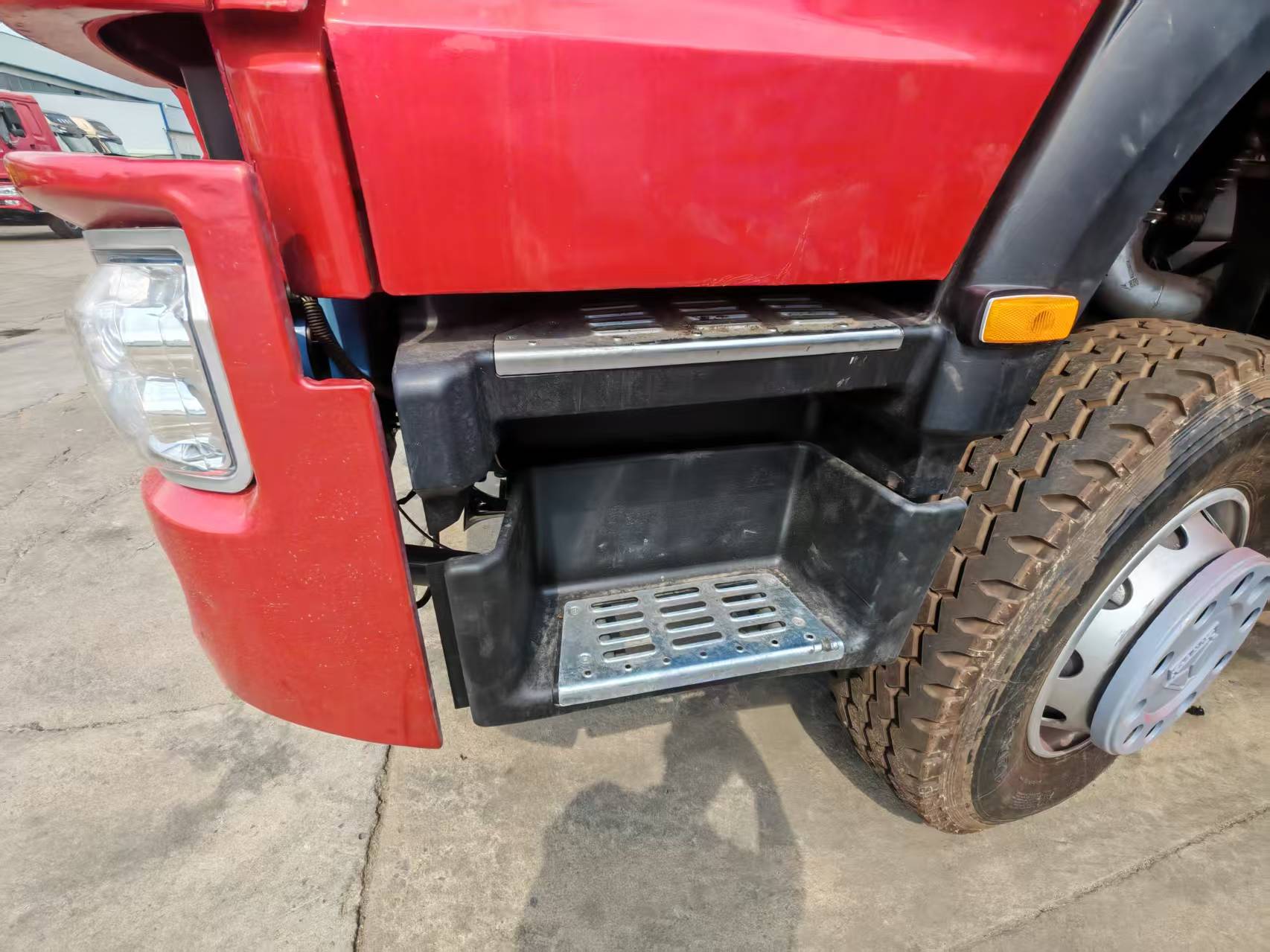 in stock dump truck