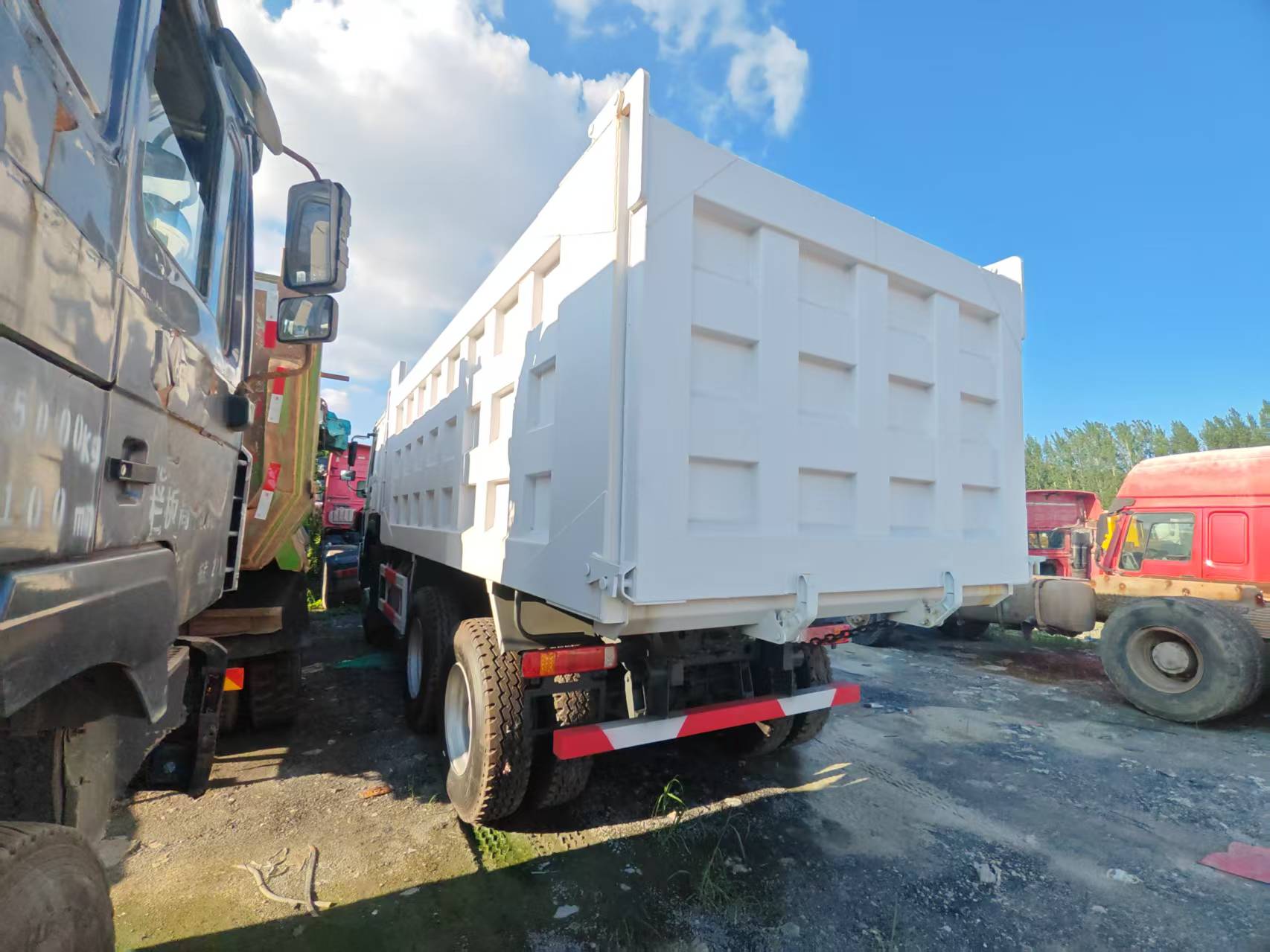 HOWO 6x4 Dump Trucks