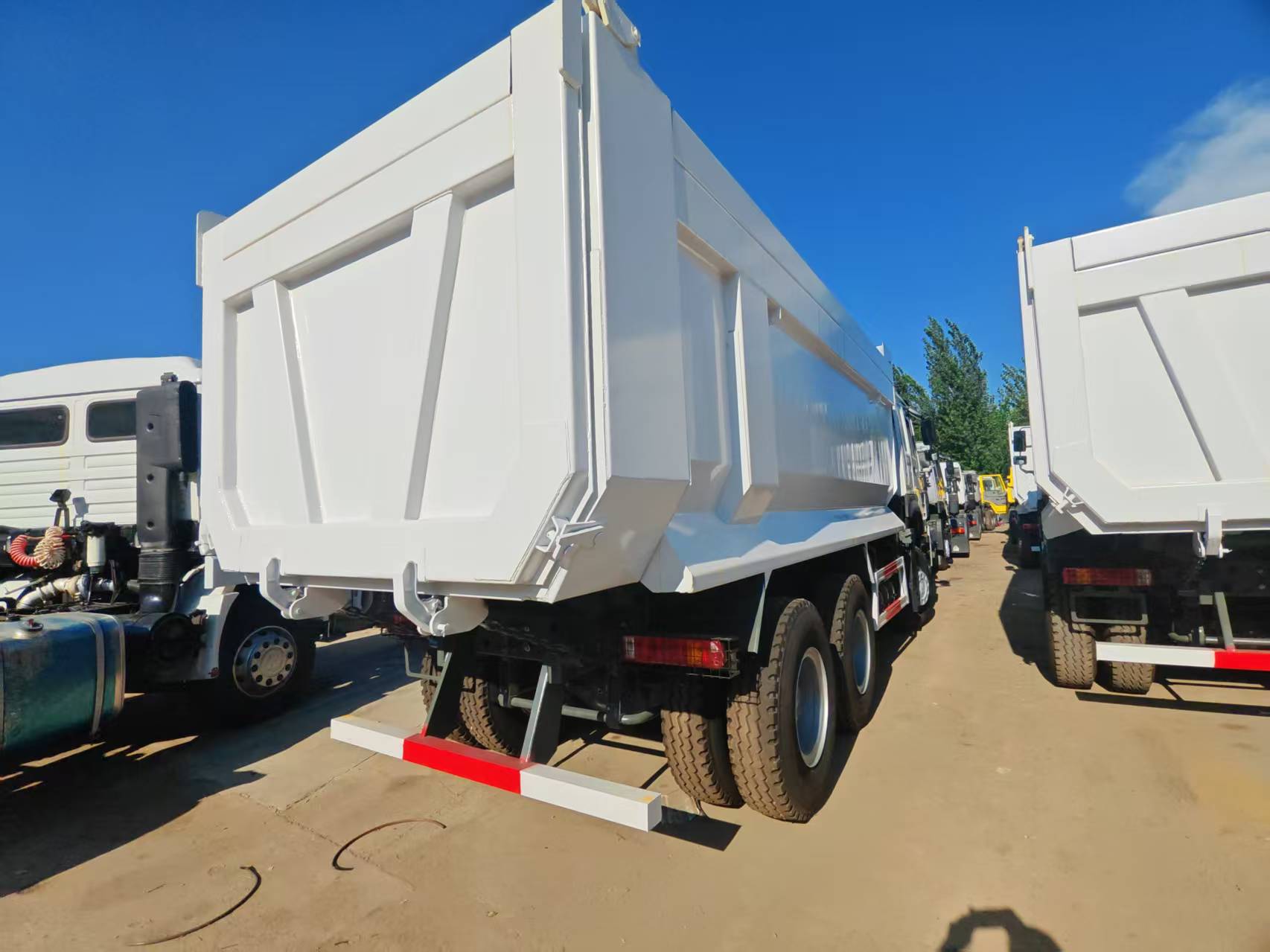 HOWO 6x4 Dump Trucks 