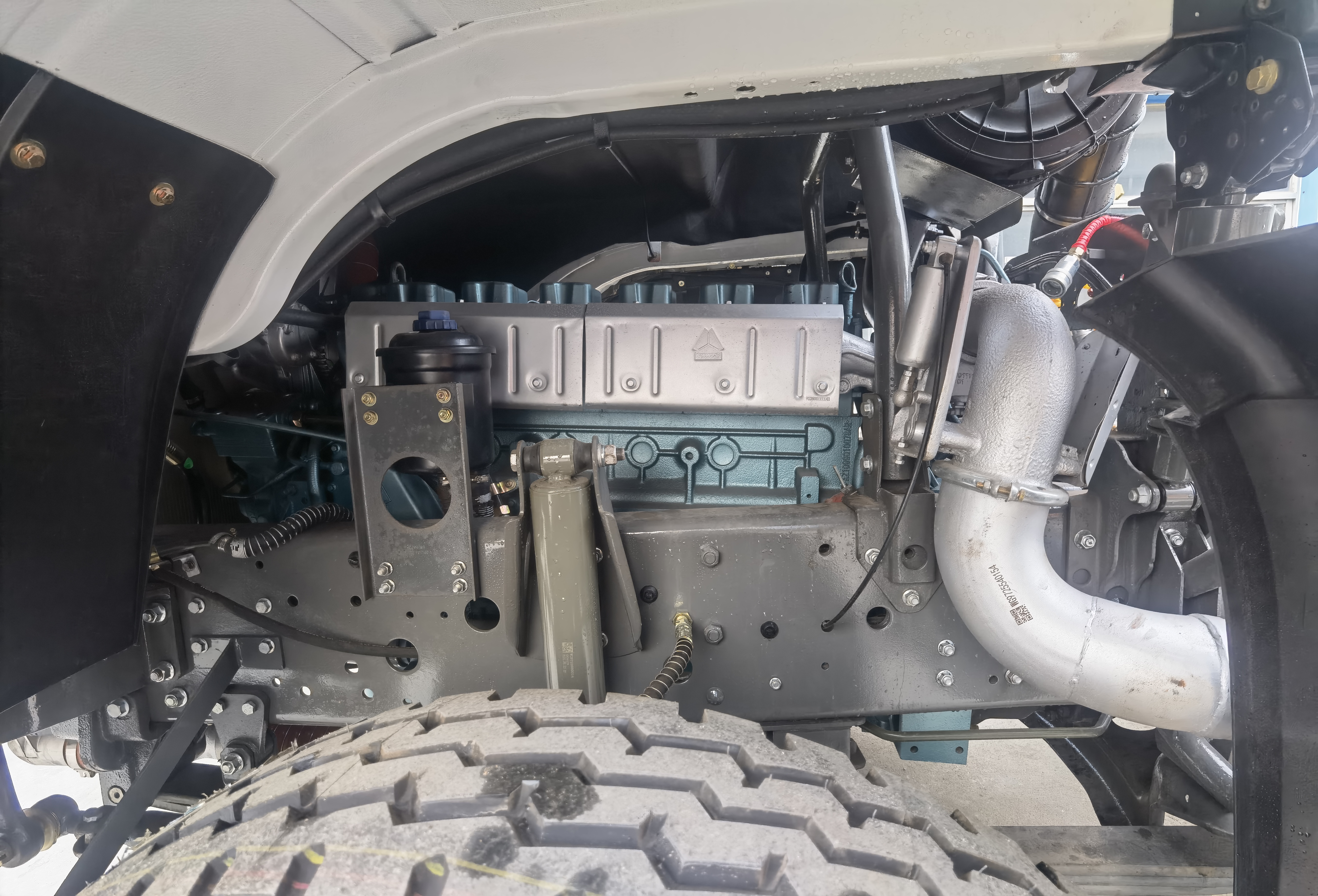 tractor truck details