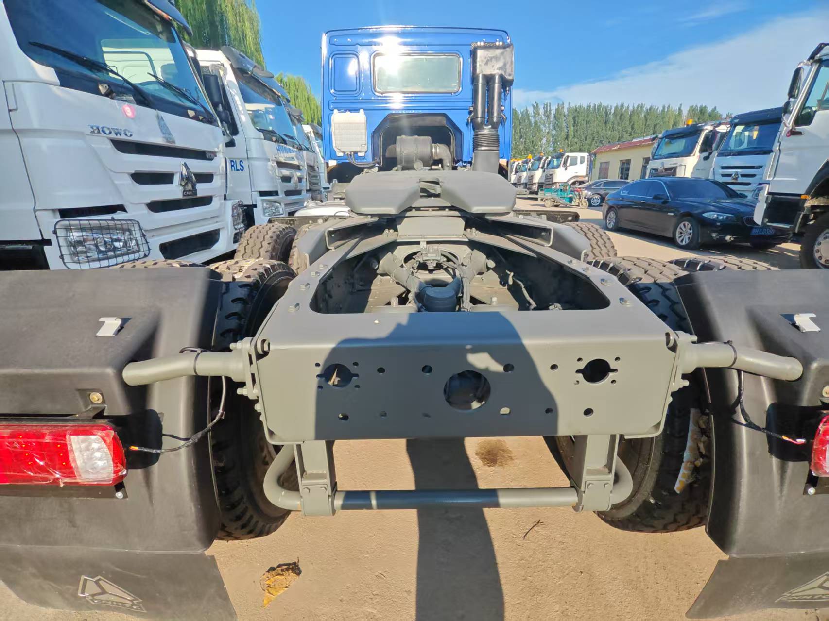 secondhand prime mover truck