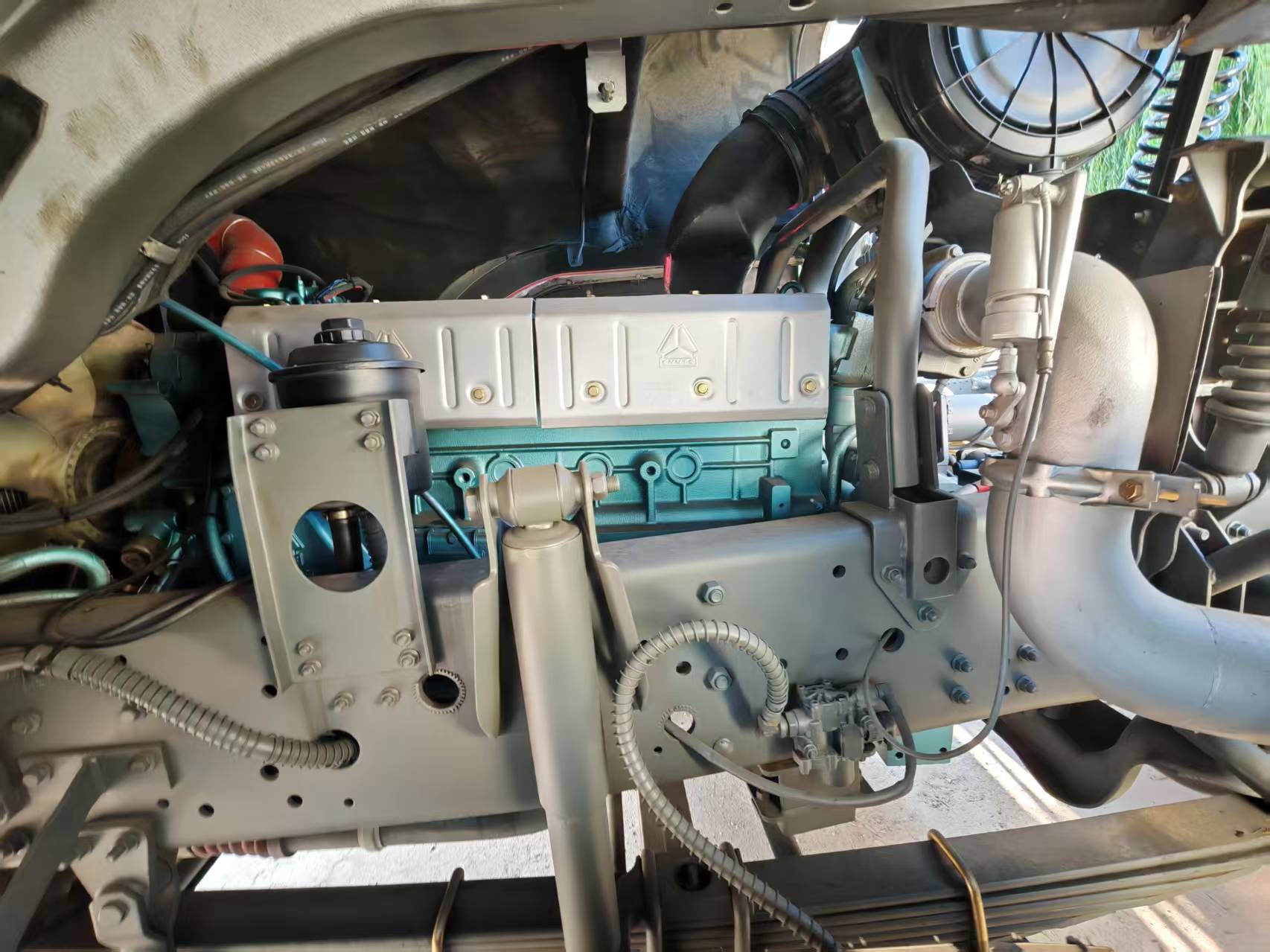 details of the tractor head
