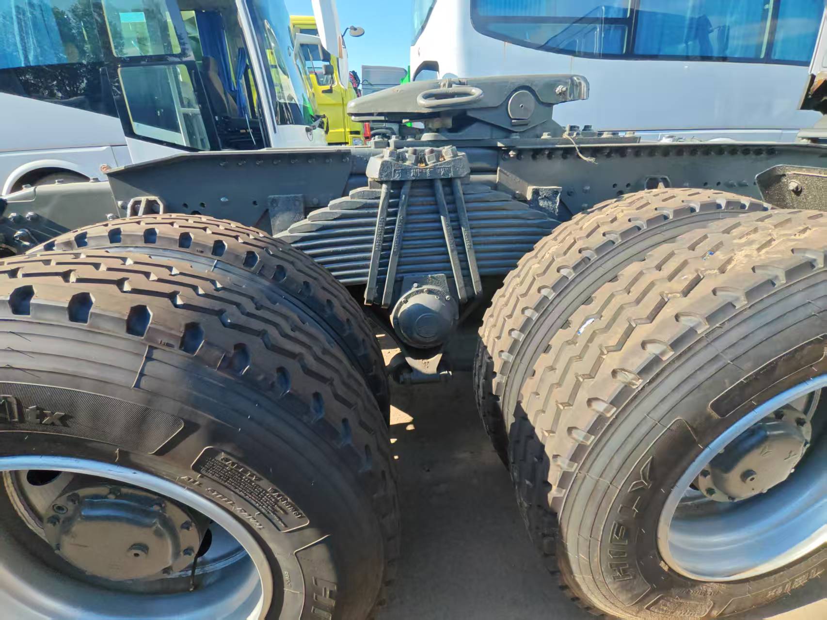 SINOTRUK HOWO 6*4 Tractor Truck