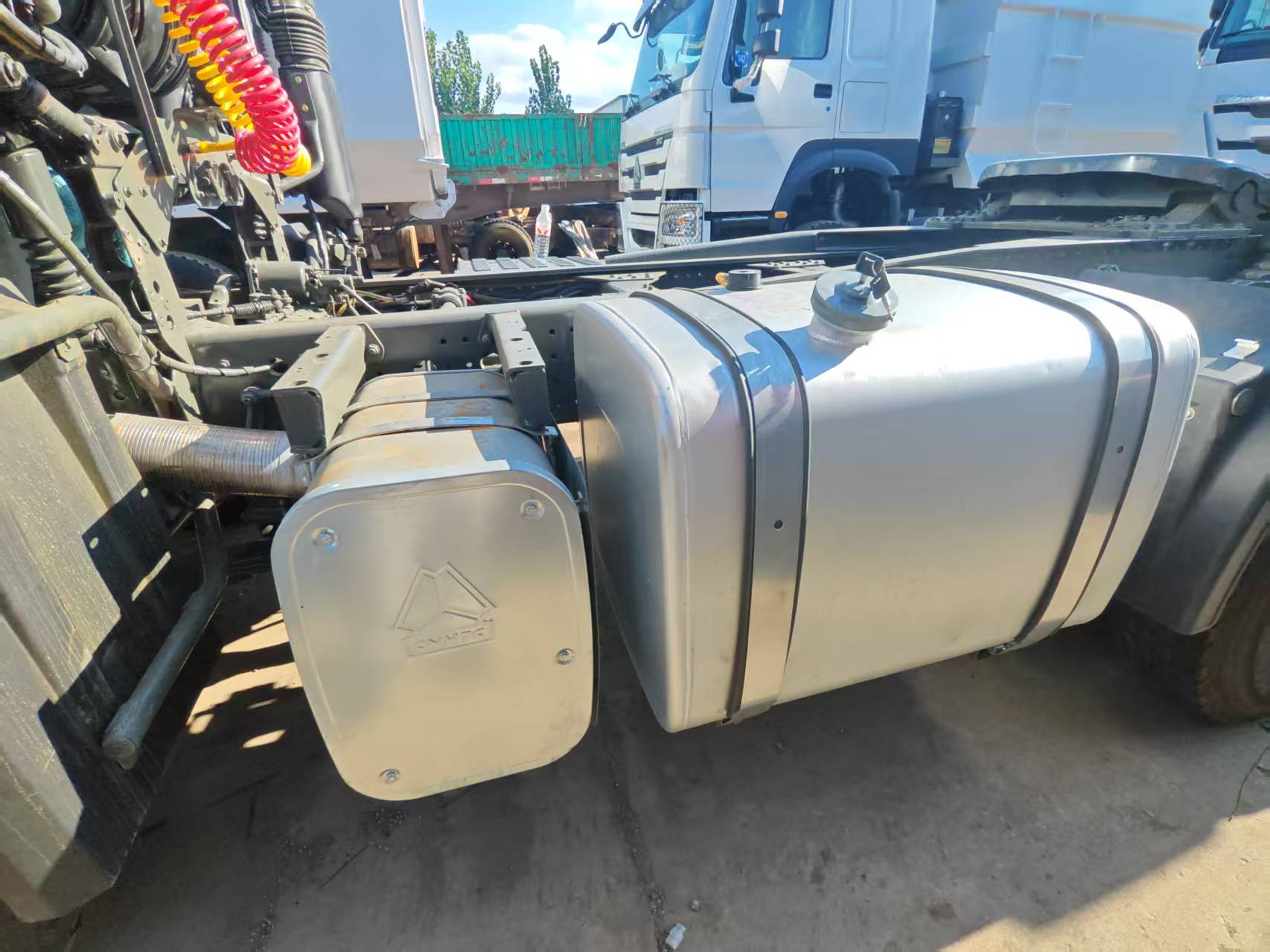 SINOTRUK HOWO 6*4 Tractor Truck