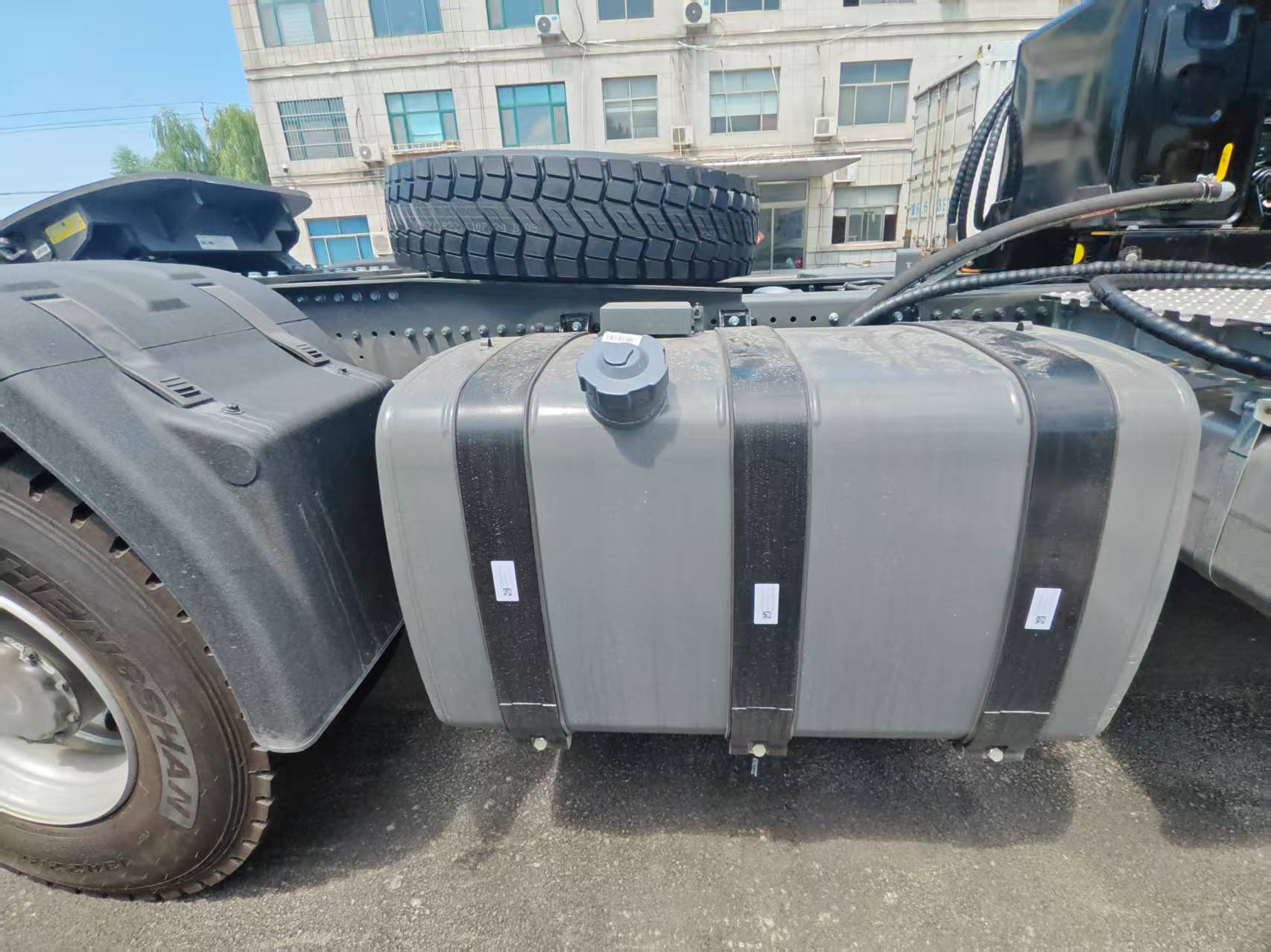SINOTRUK HOWO 6*4 Tractor Truck
