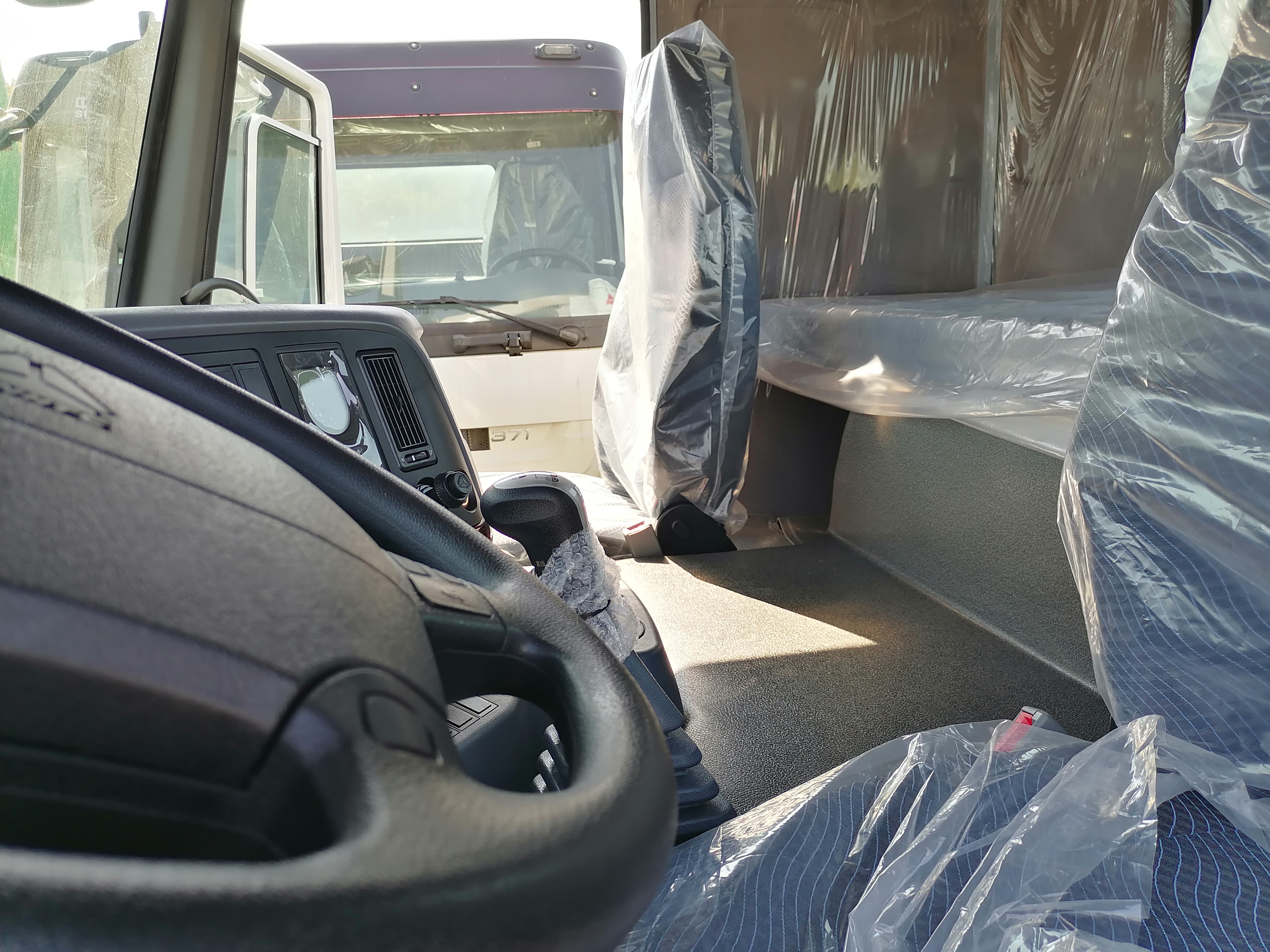 truck head cab