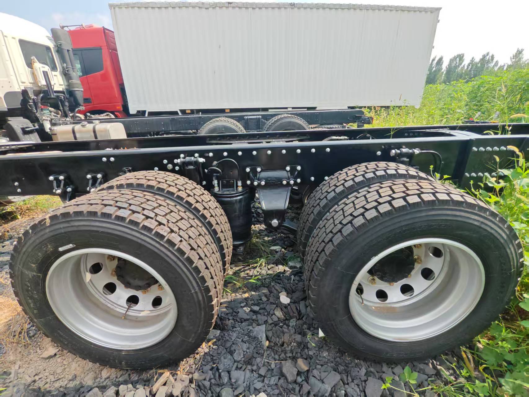 trailer truck