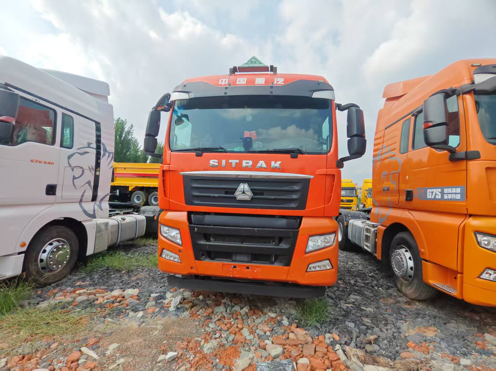 SINOTRUK 6*4 Tractor Truck