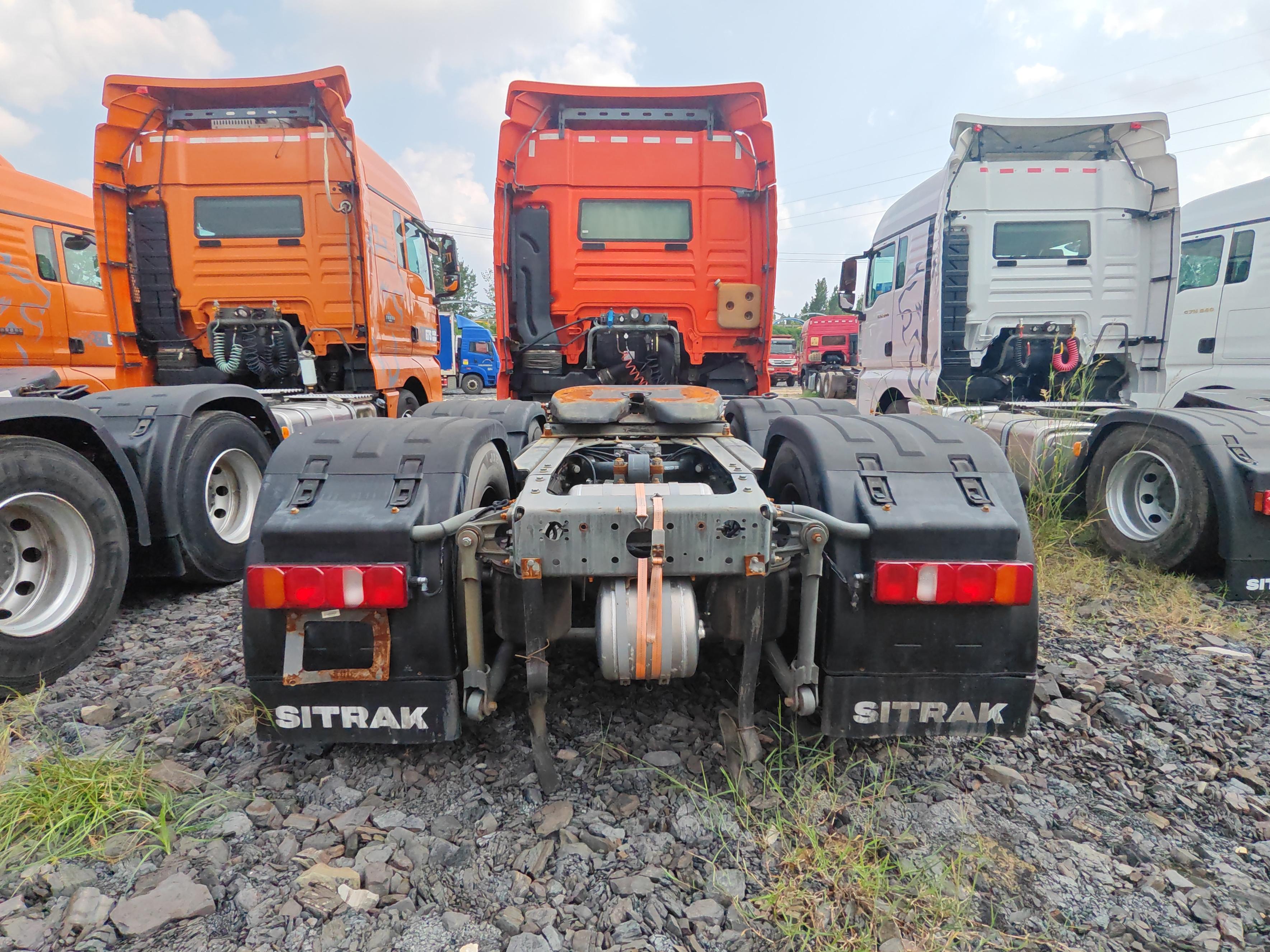 SINOTRUK 6*4 Tractor Truck