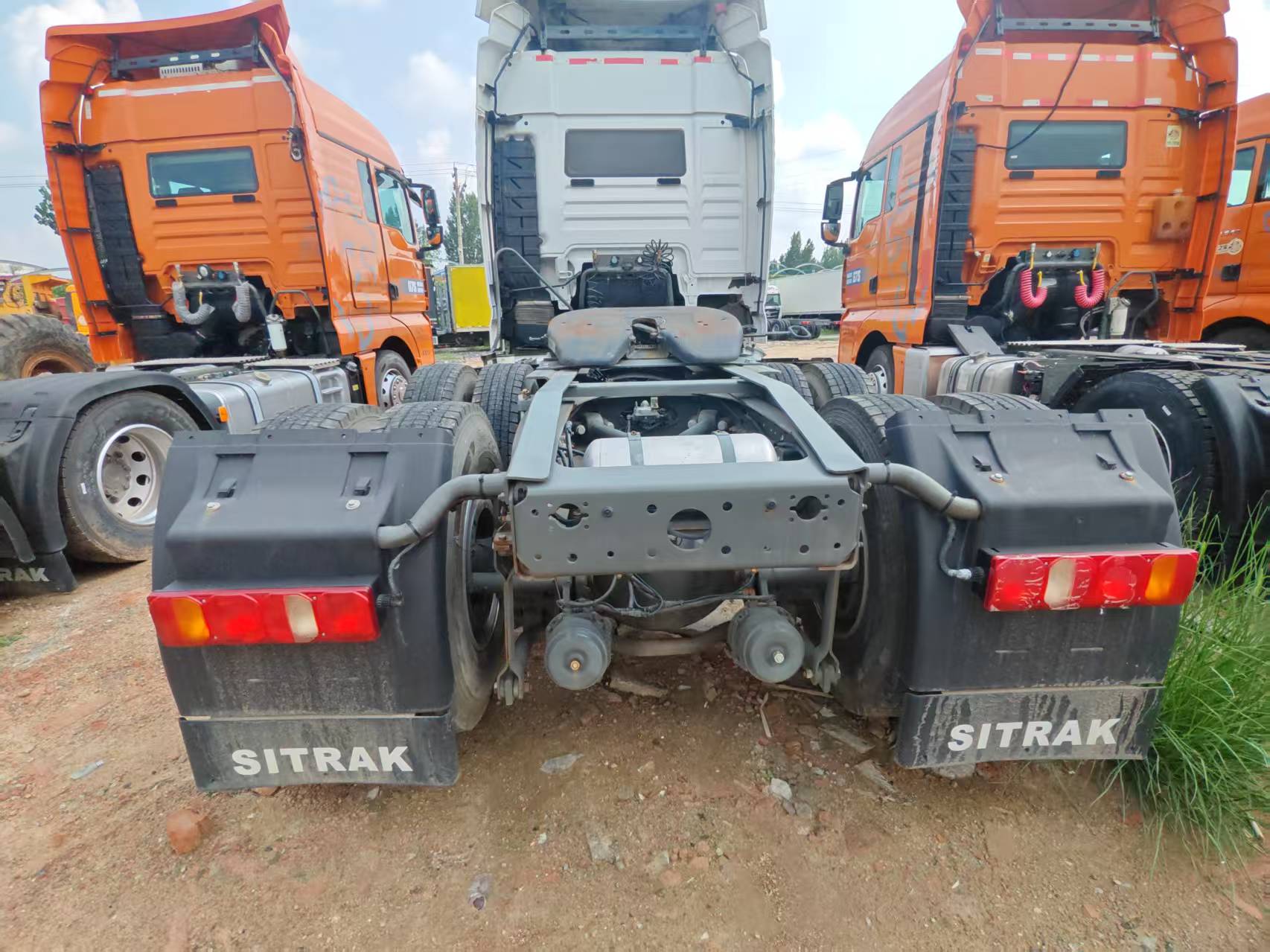 secondhand tractor truck