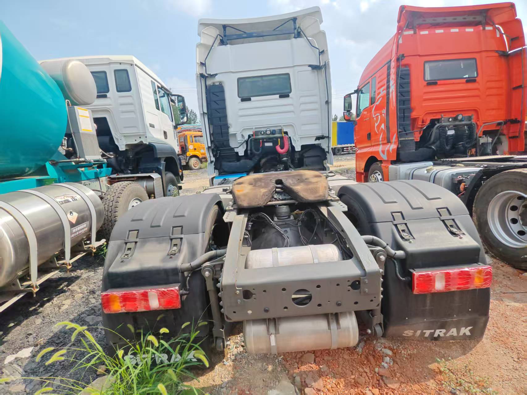 SINOTRUK 4*2 Tractor Truck