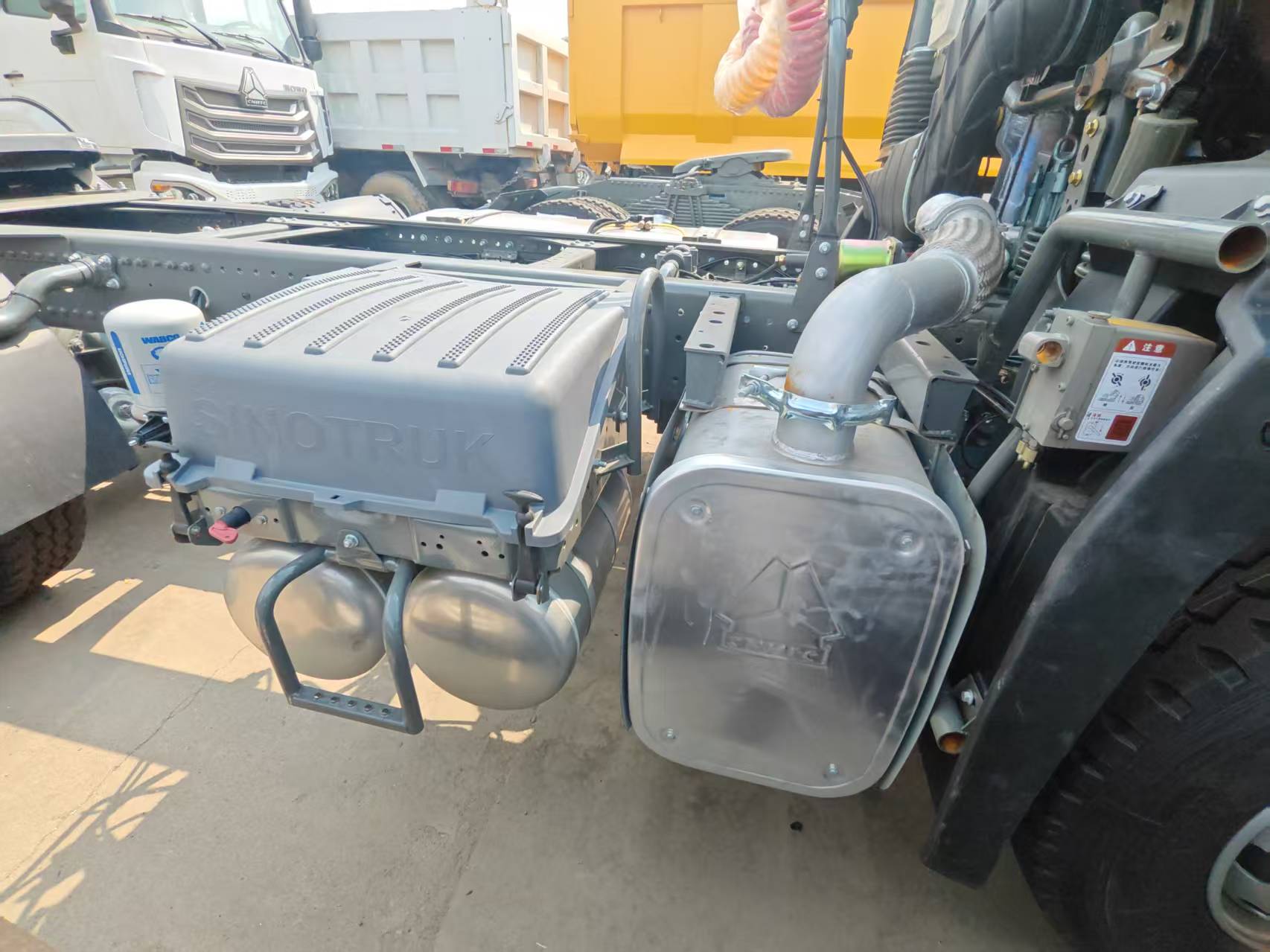 SINOTRUK HOWO 6*4 Tractor Truck