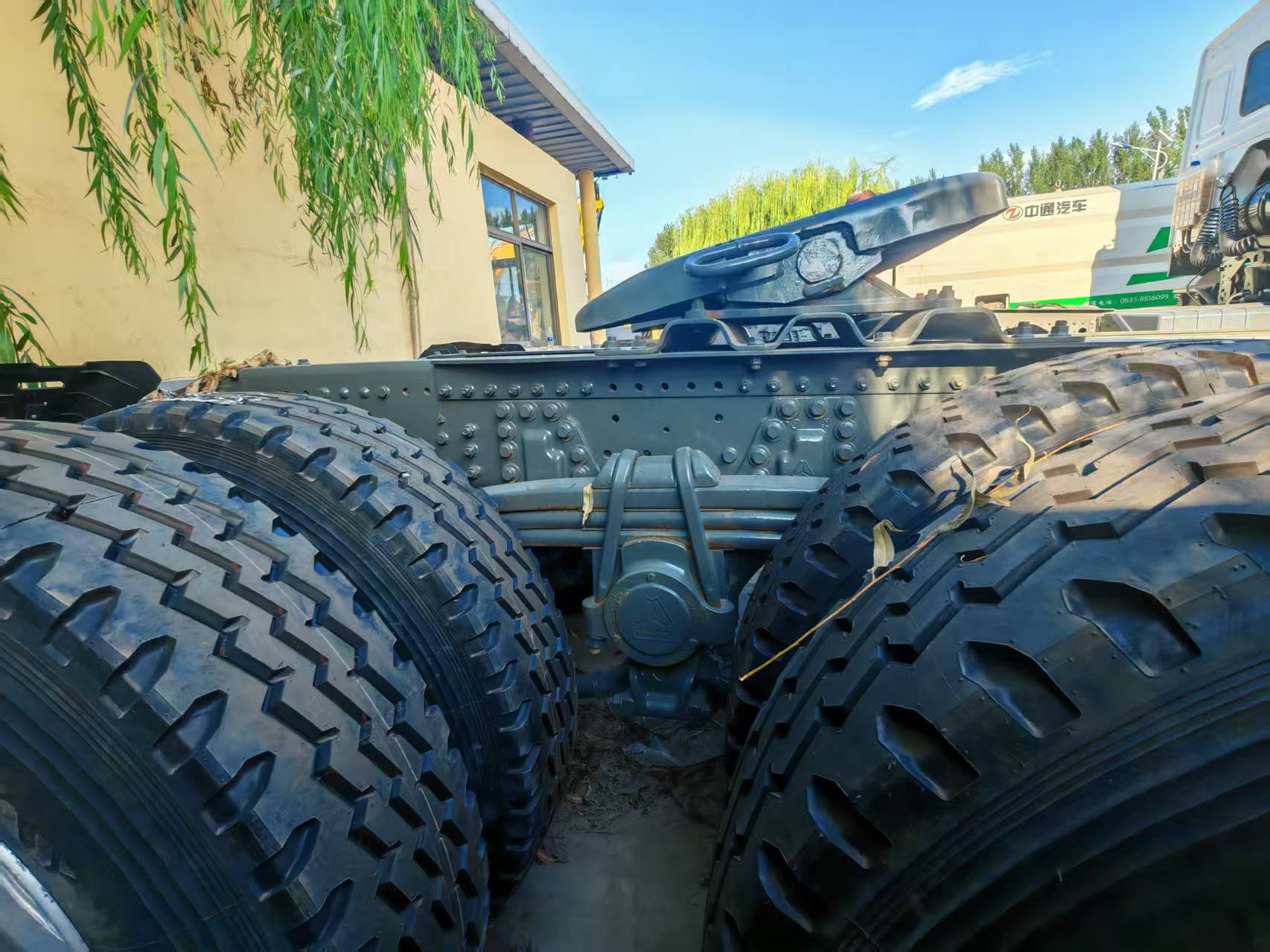 trailer truck details