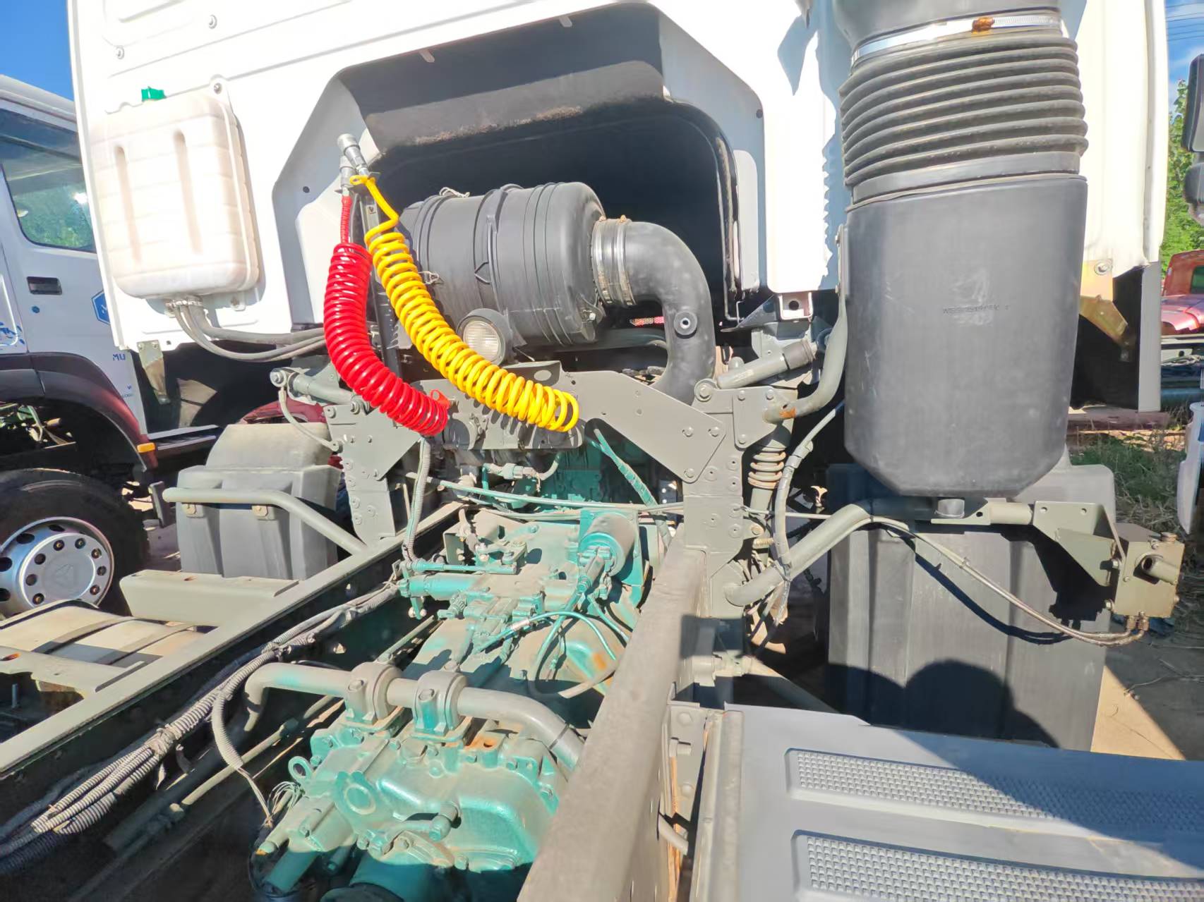 secondhand tractor truck