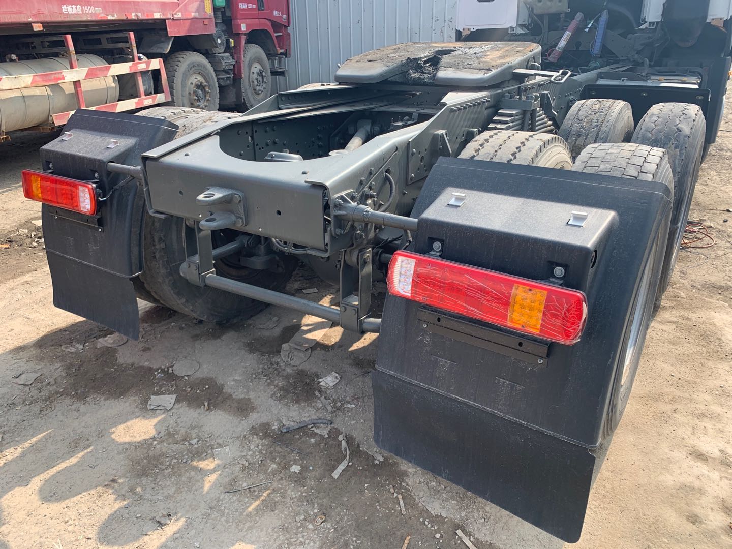 SINOTRUK HOWO 6*4 Tractor Truck