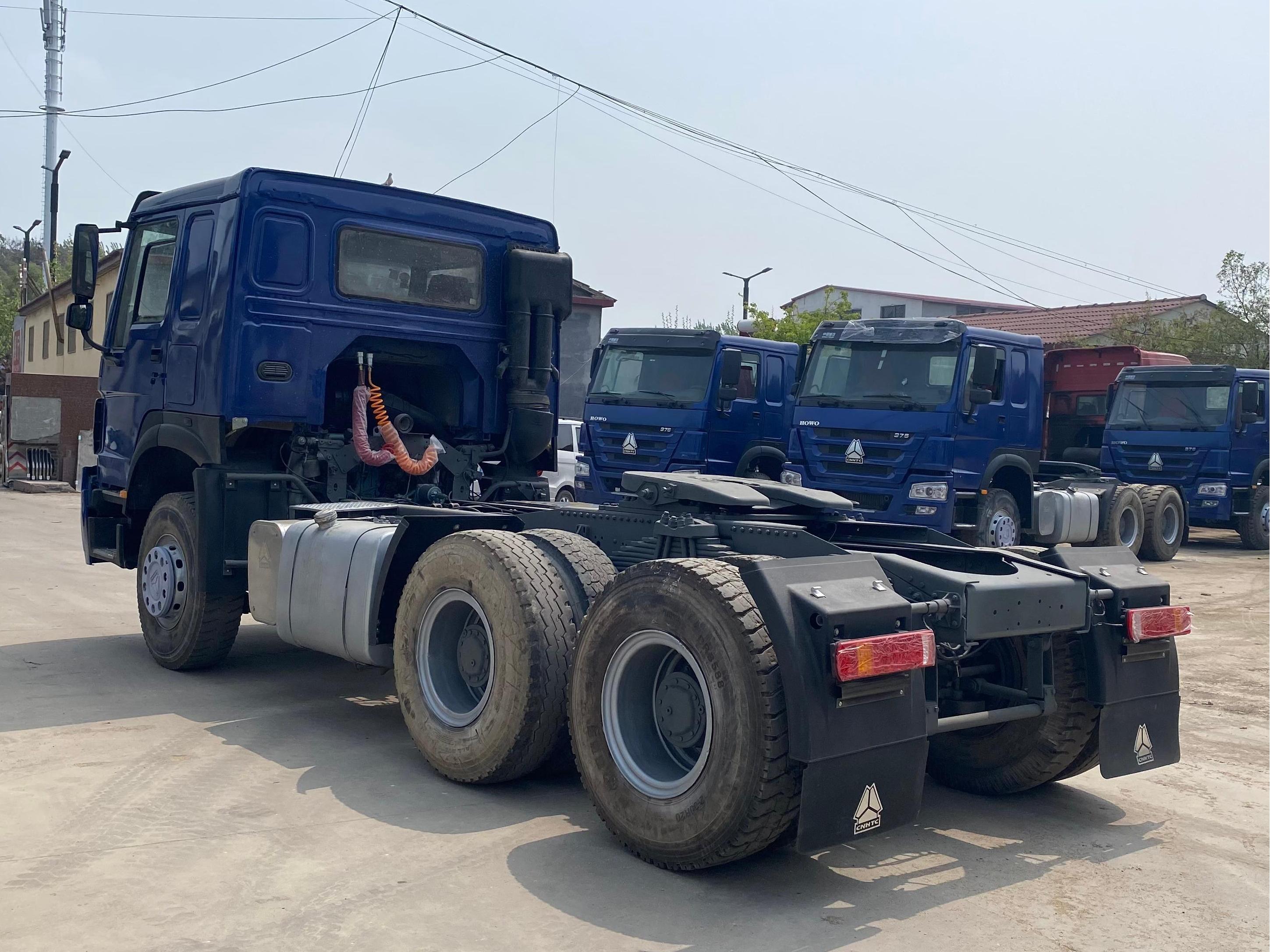 SINOTRUK HOWO 6*4 Tractor Truck