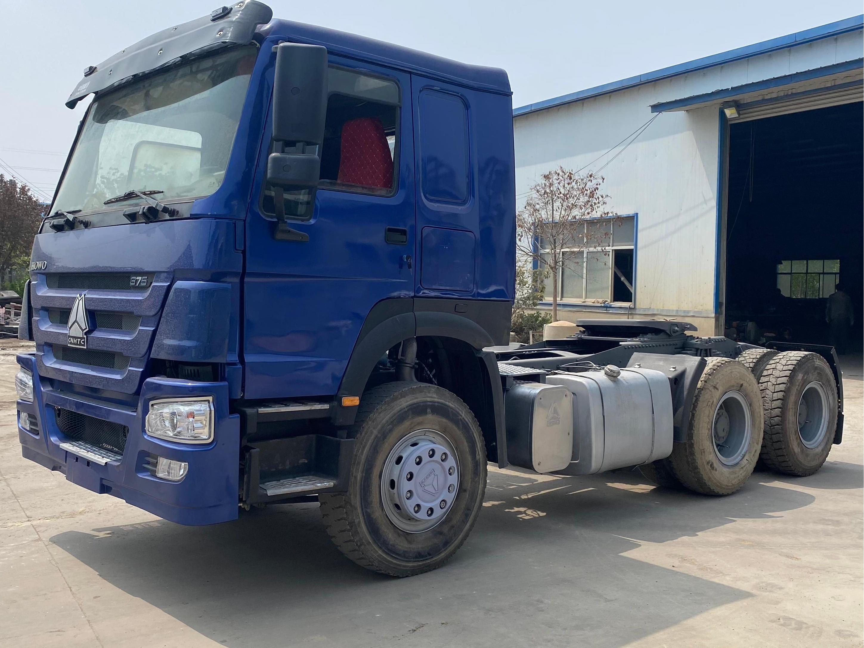 SINOTRUK HOWO 6*4 Tractor Truck