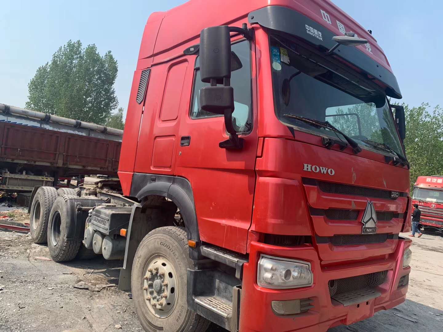SINOTRUK HOWO 6*4 Tractor Truck