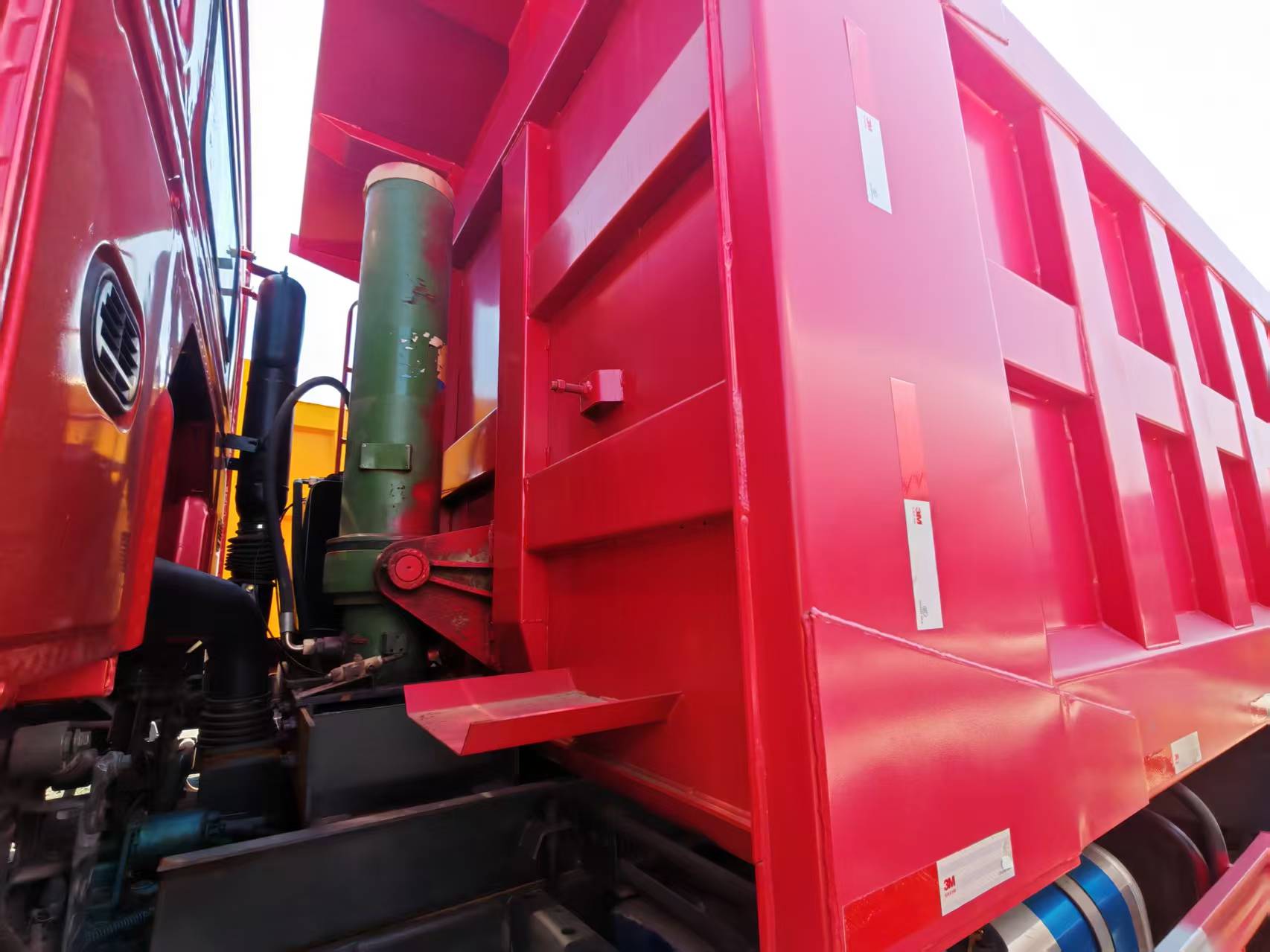 Truck Detail Picture