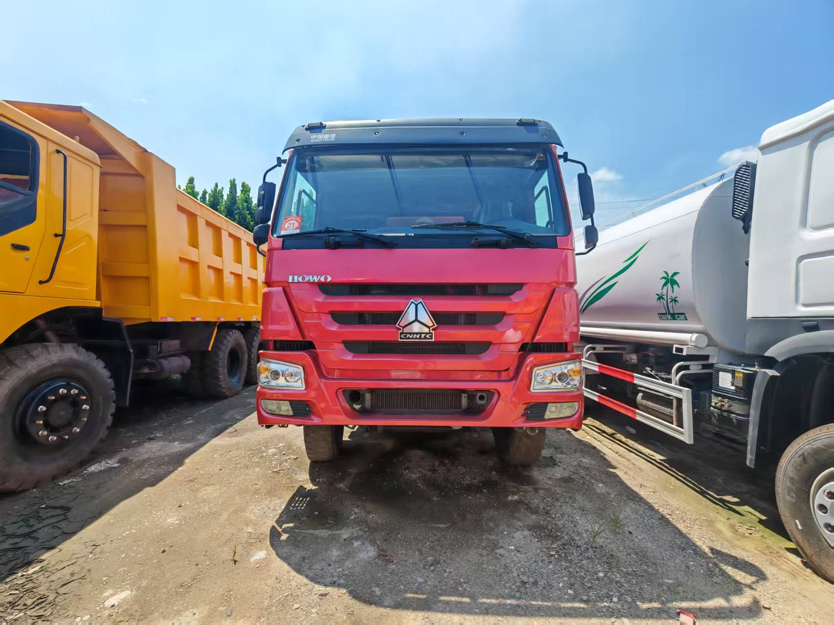 HOWO tipper truck