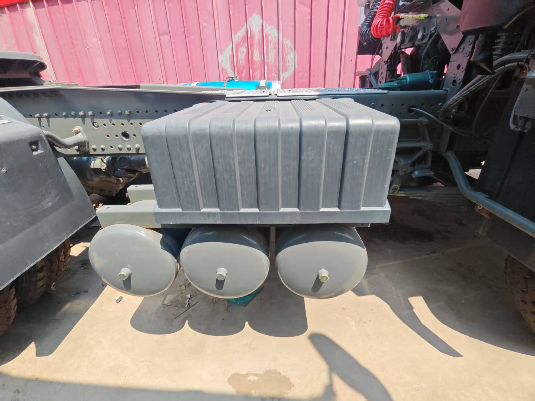 SINOTRUK HOWO 6*4 Tractor Truck
