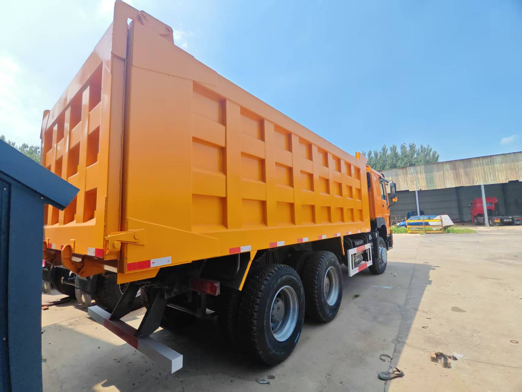 secondhand dumper truck