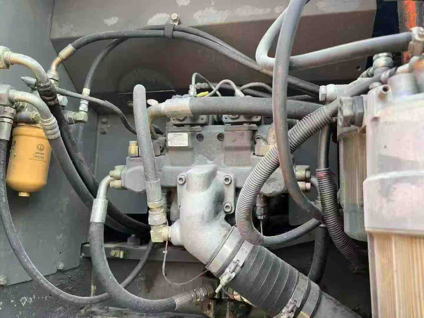 Hitachi Zx330