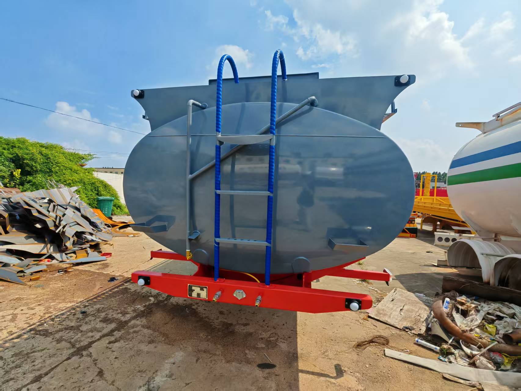 oil tank trailer