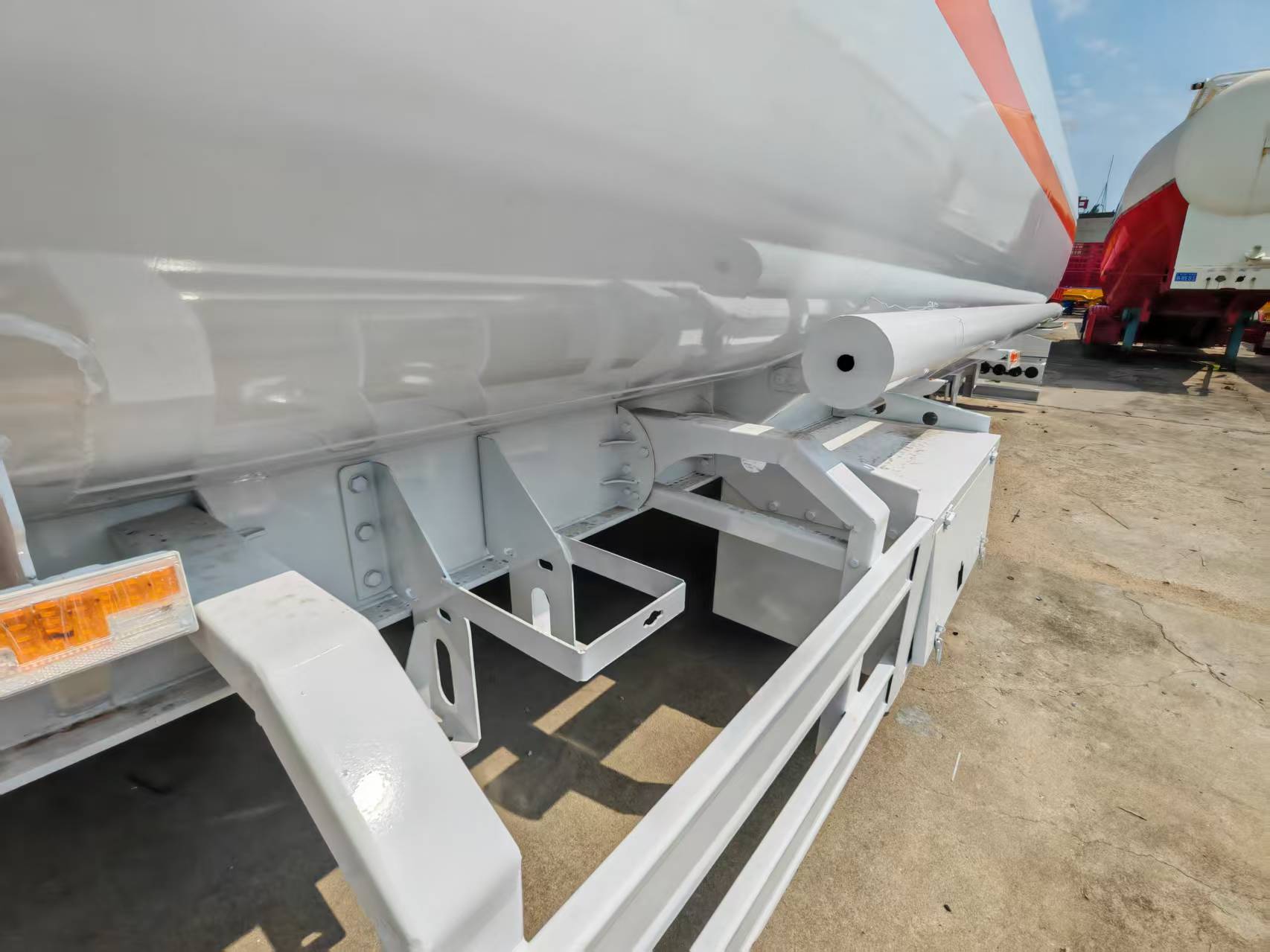 Fuel Tank Trailer Detail Picture