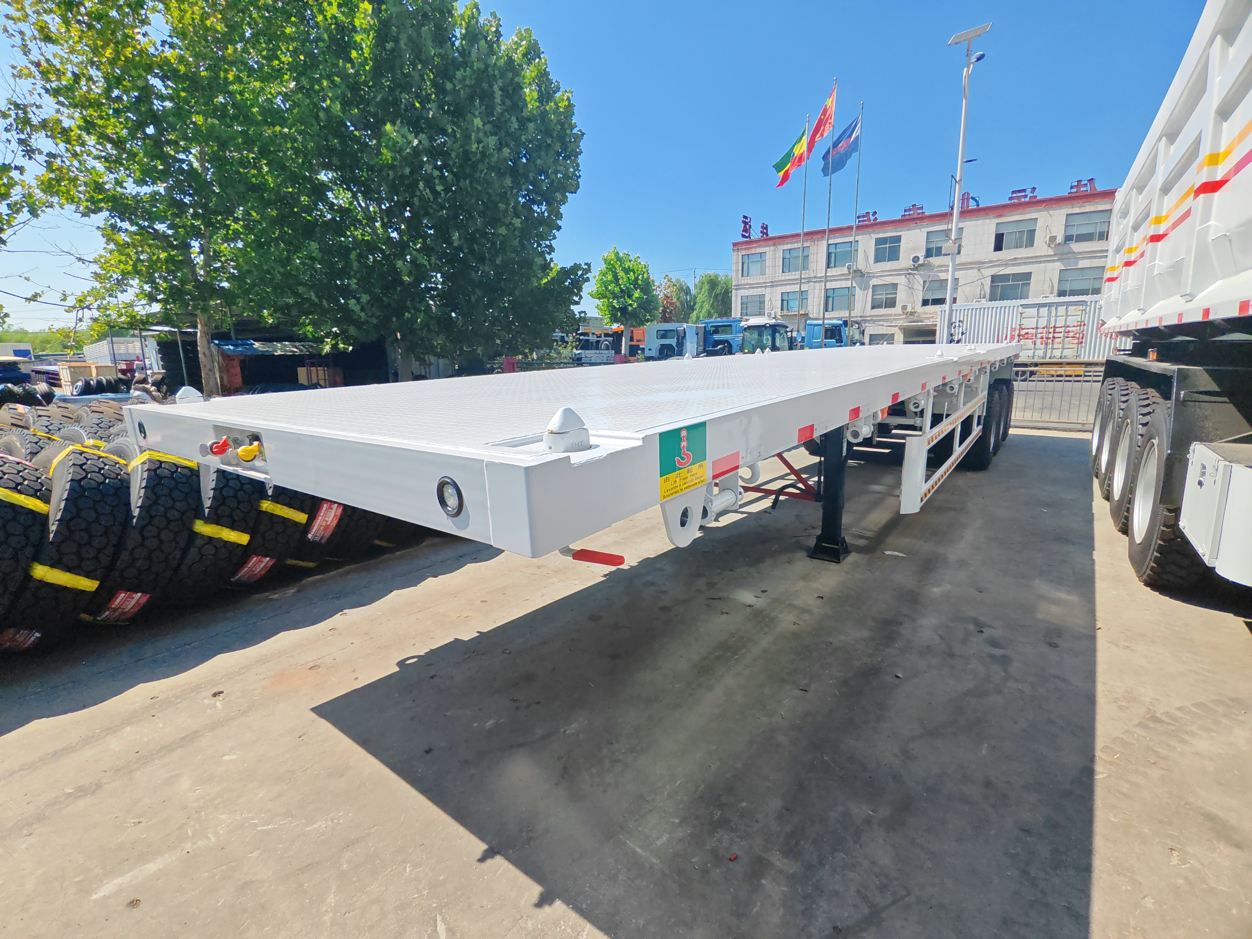 flatbed semi trailer