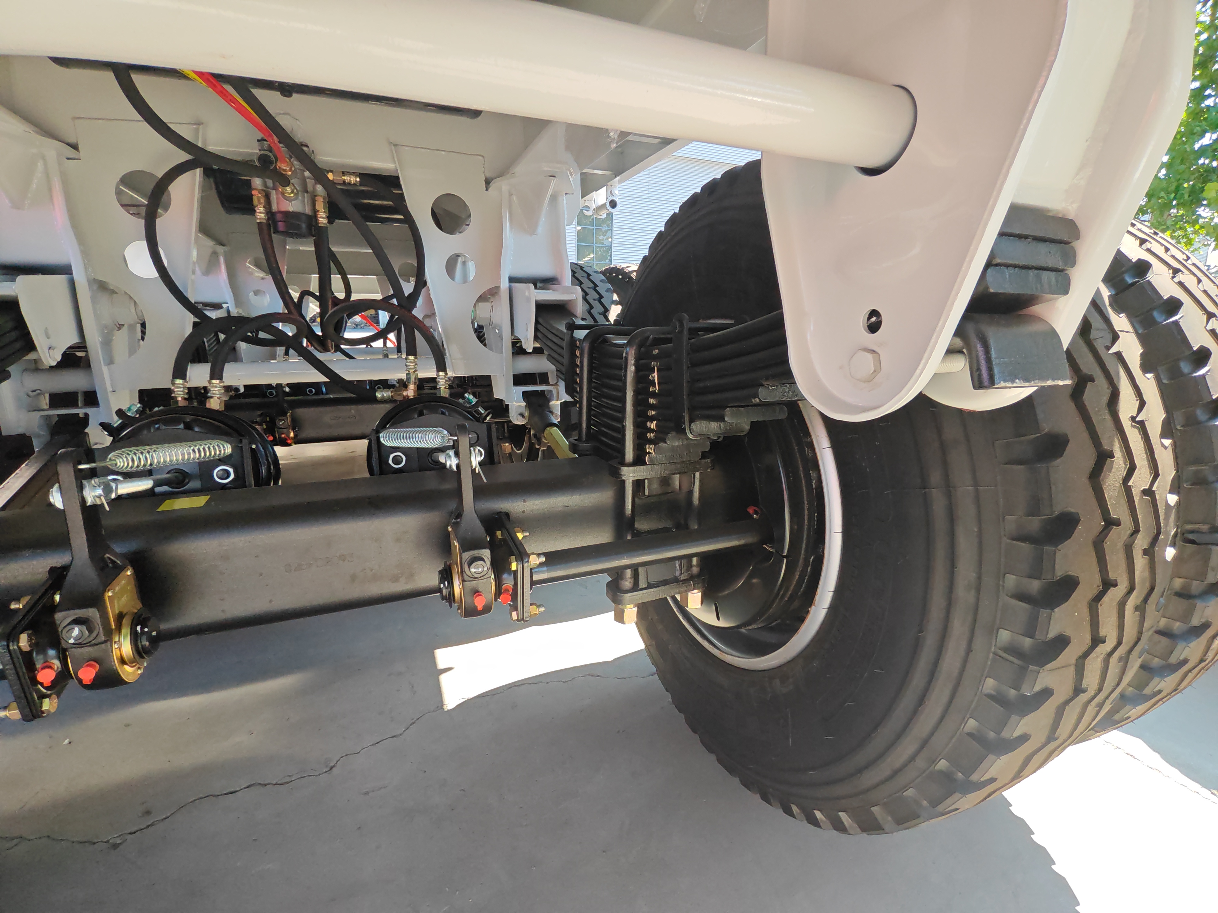 3 Axles 50 Tons Flatbed Semi Trailer Detail Picture