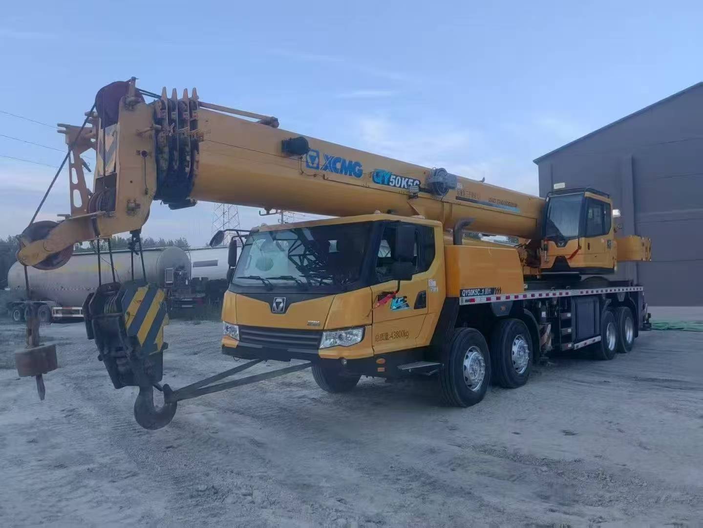 truck crane