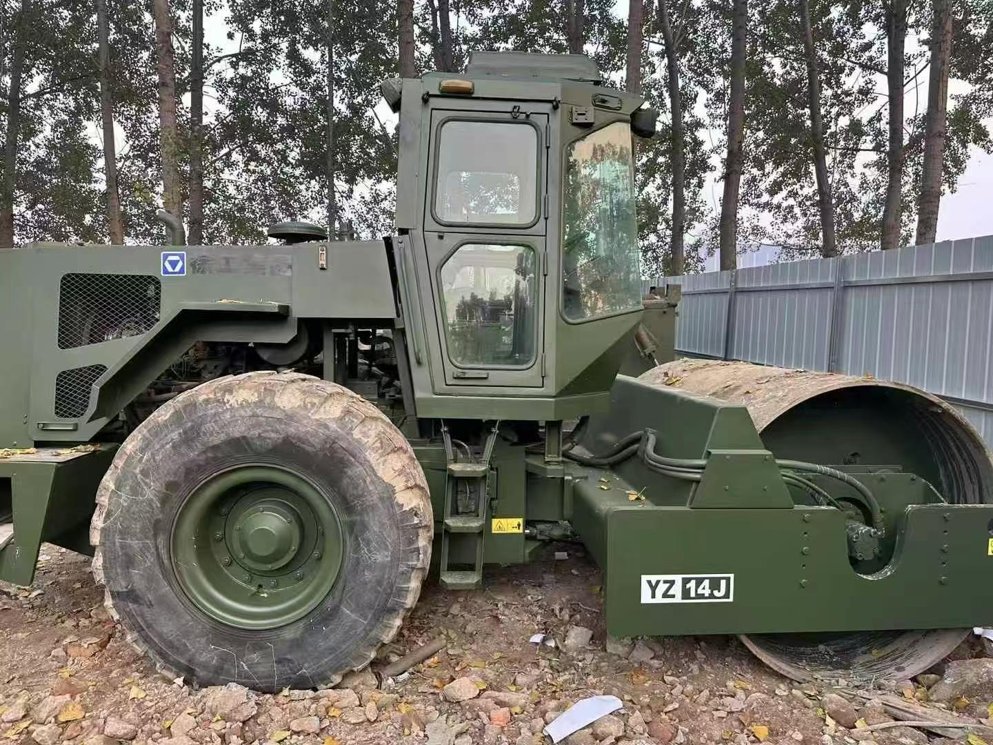 XCMG road roller