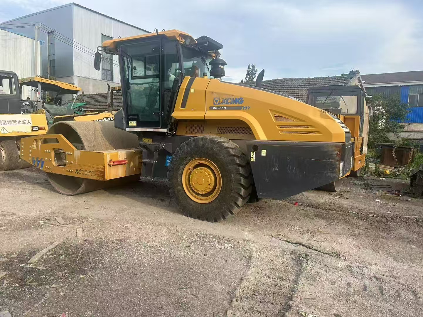26 TON ROAD ROLLER