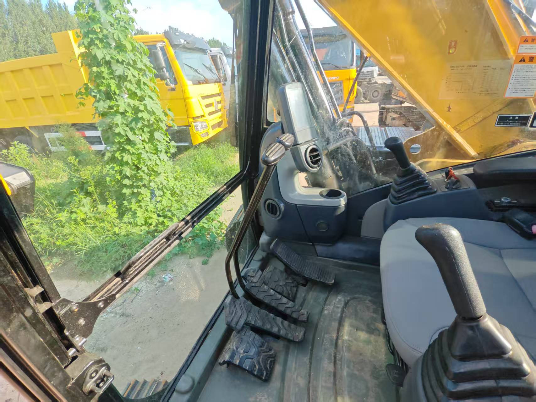 Excavator Detail Picture