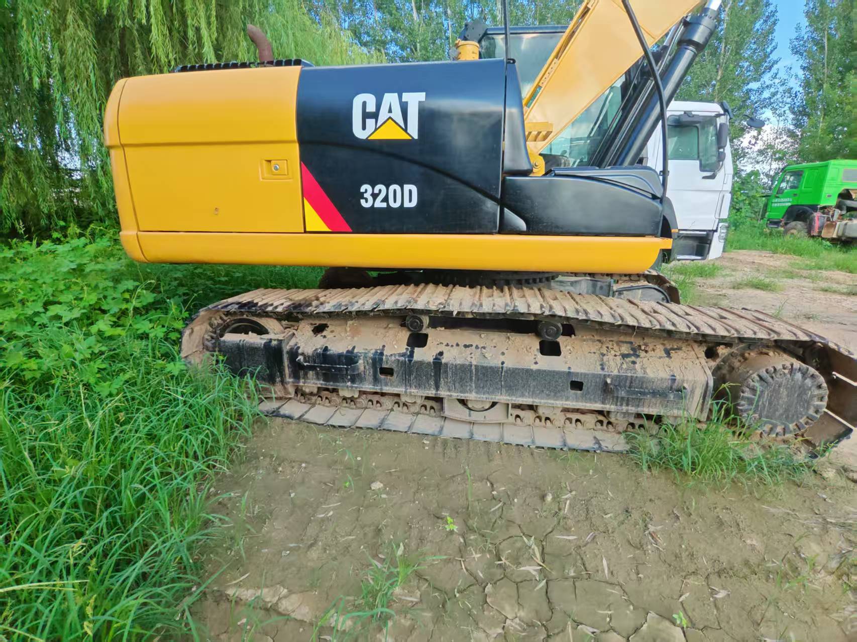 CAT 320D