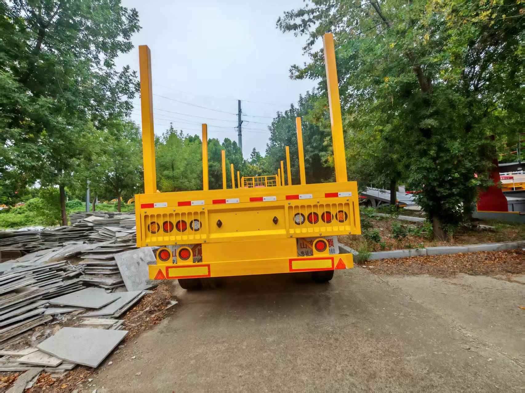 4 axles flatbed trailer