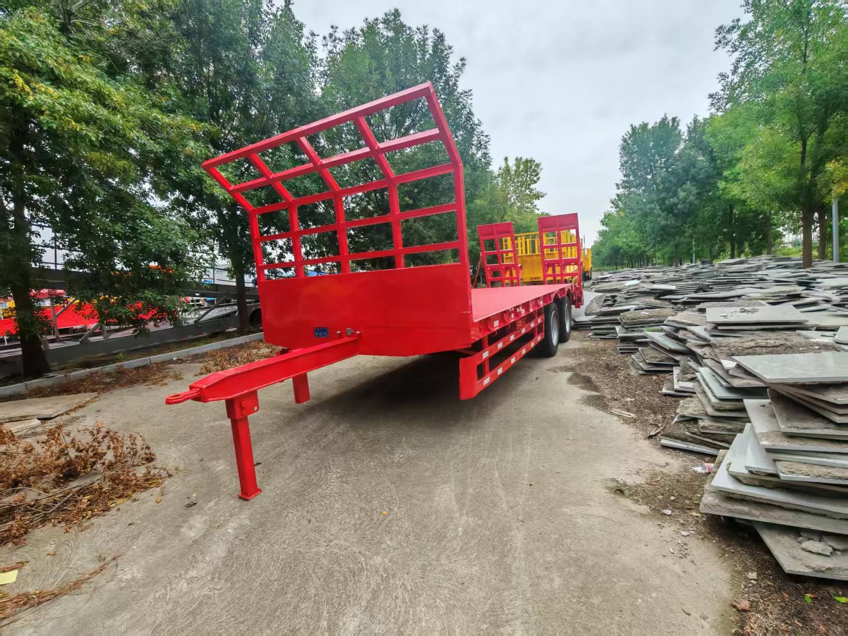 flatbed semi trailer