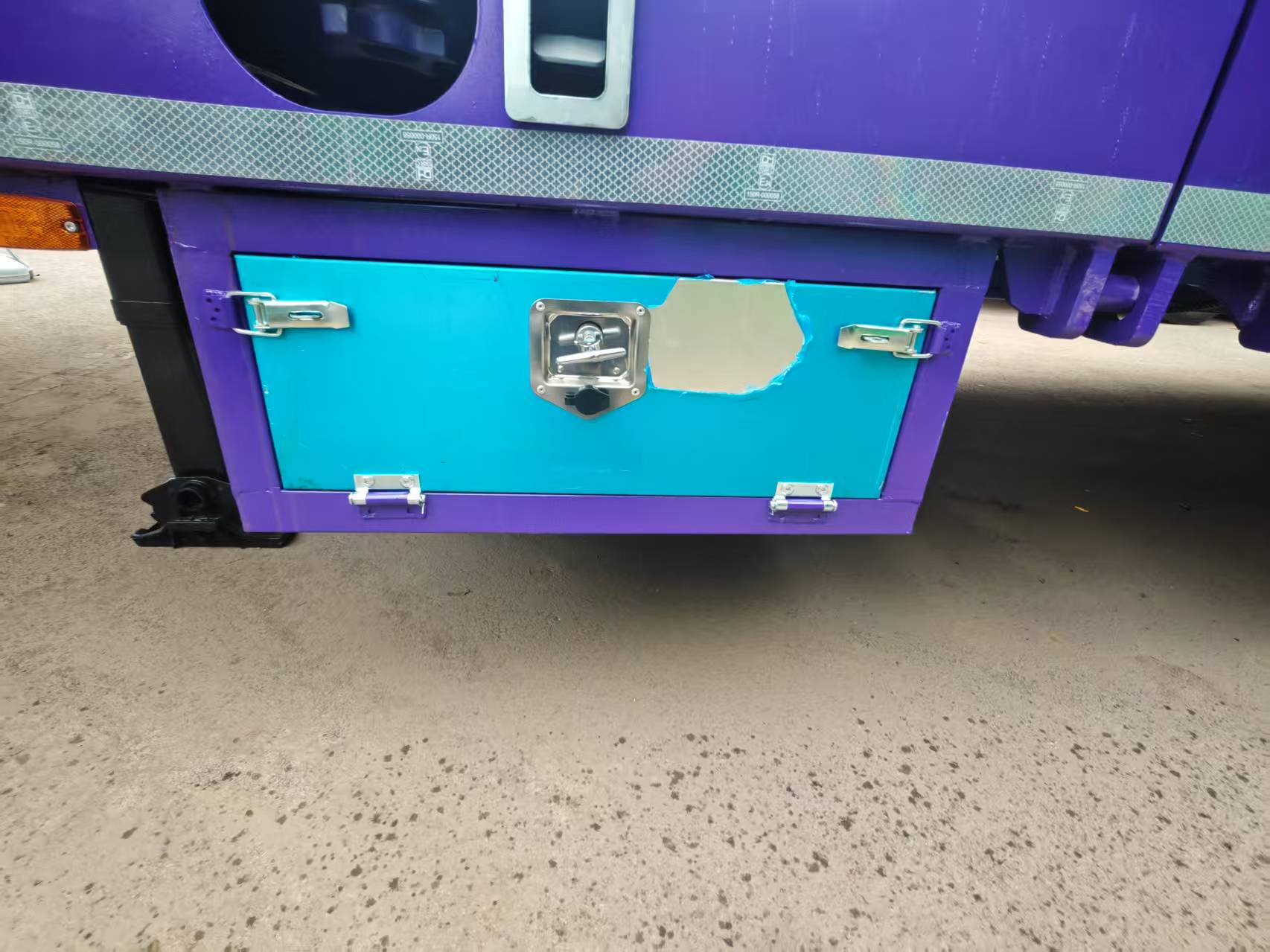 Semi Trailer