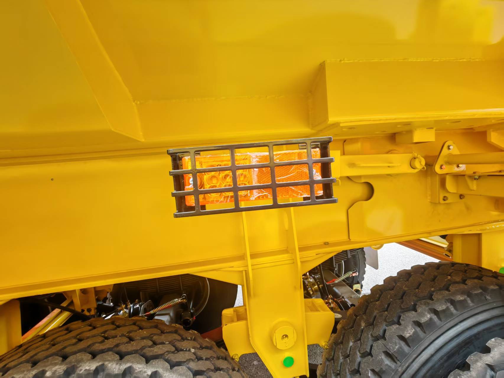 Dump Semi Trailer Detail Picture