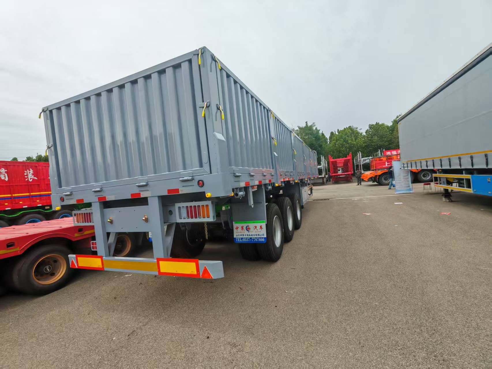 flatbed semi trailer