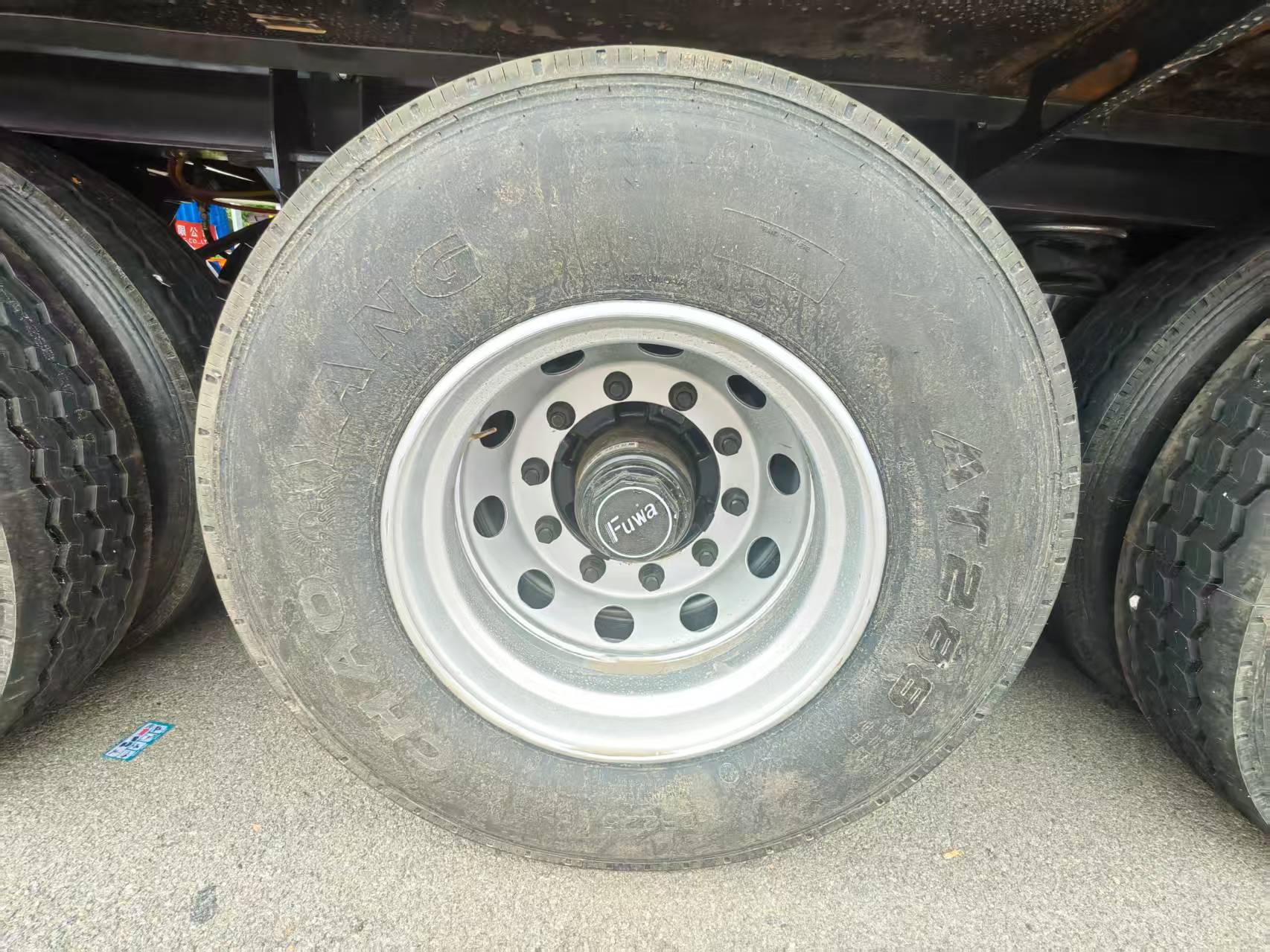 Dump Semi Trailer Detail Picture